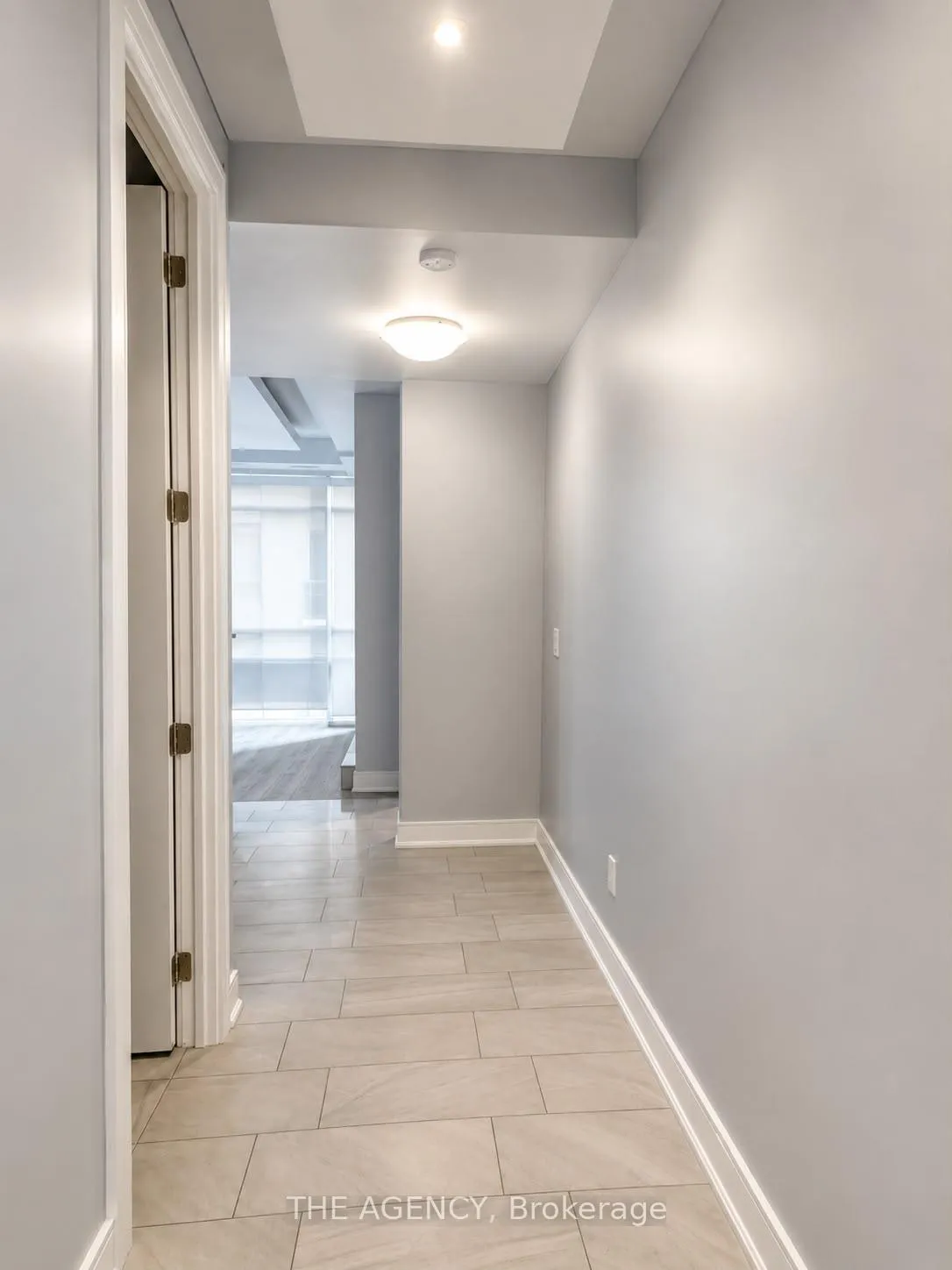 Photo 3 of Unit 715, 150 Main Street W, Hamilton, Central — HOMEH