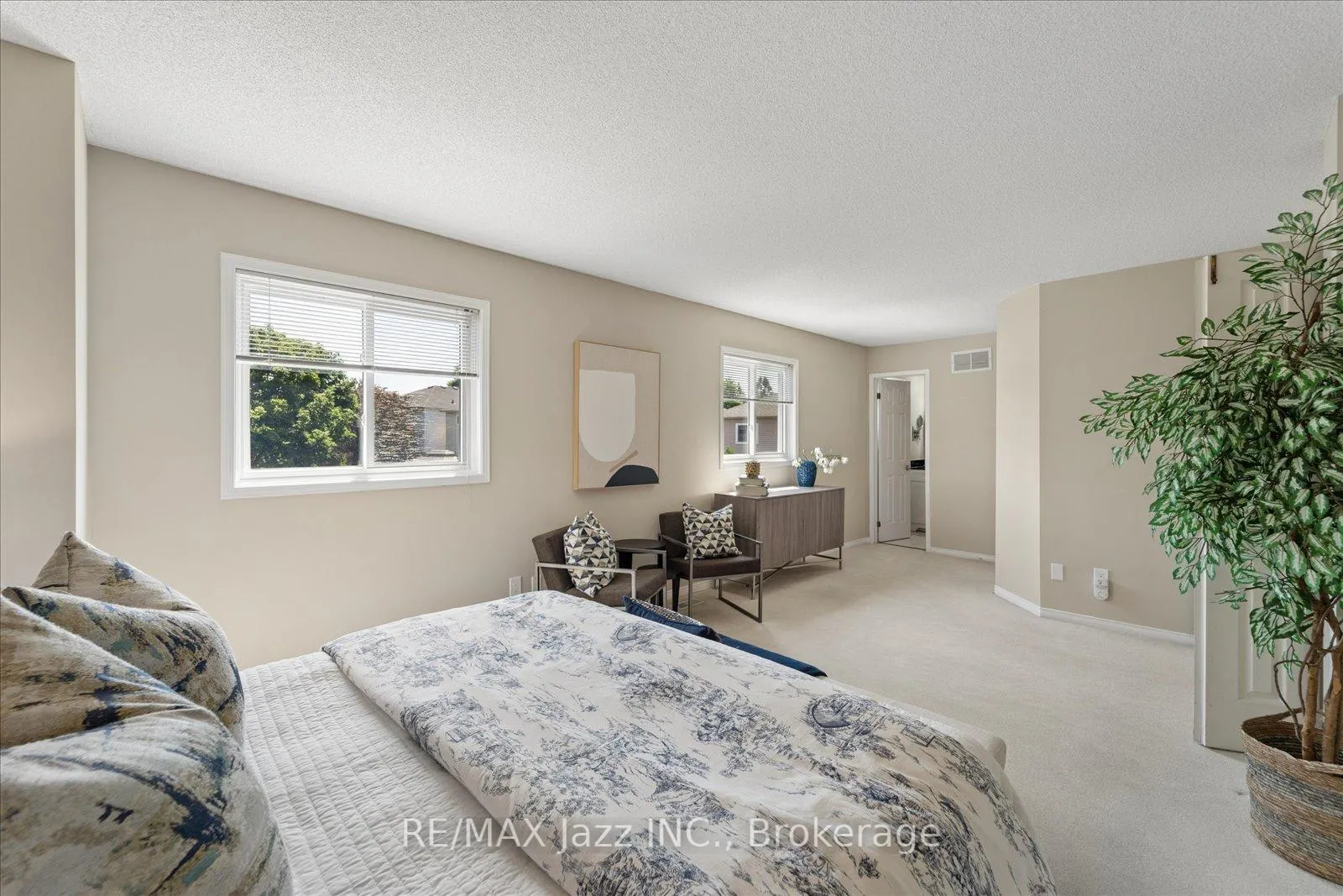 Photo 26 of 63 Bonnycastle Drive, Clarington, Bowmanville — HOMEH