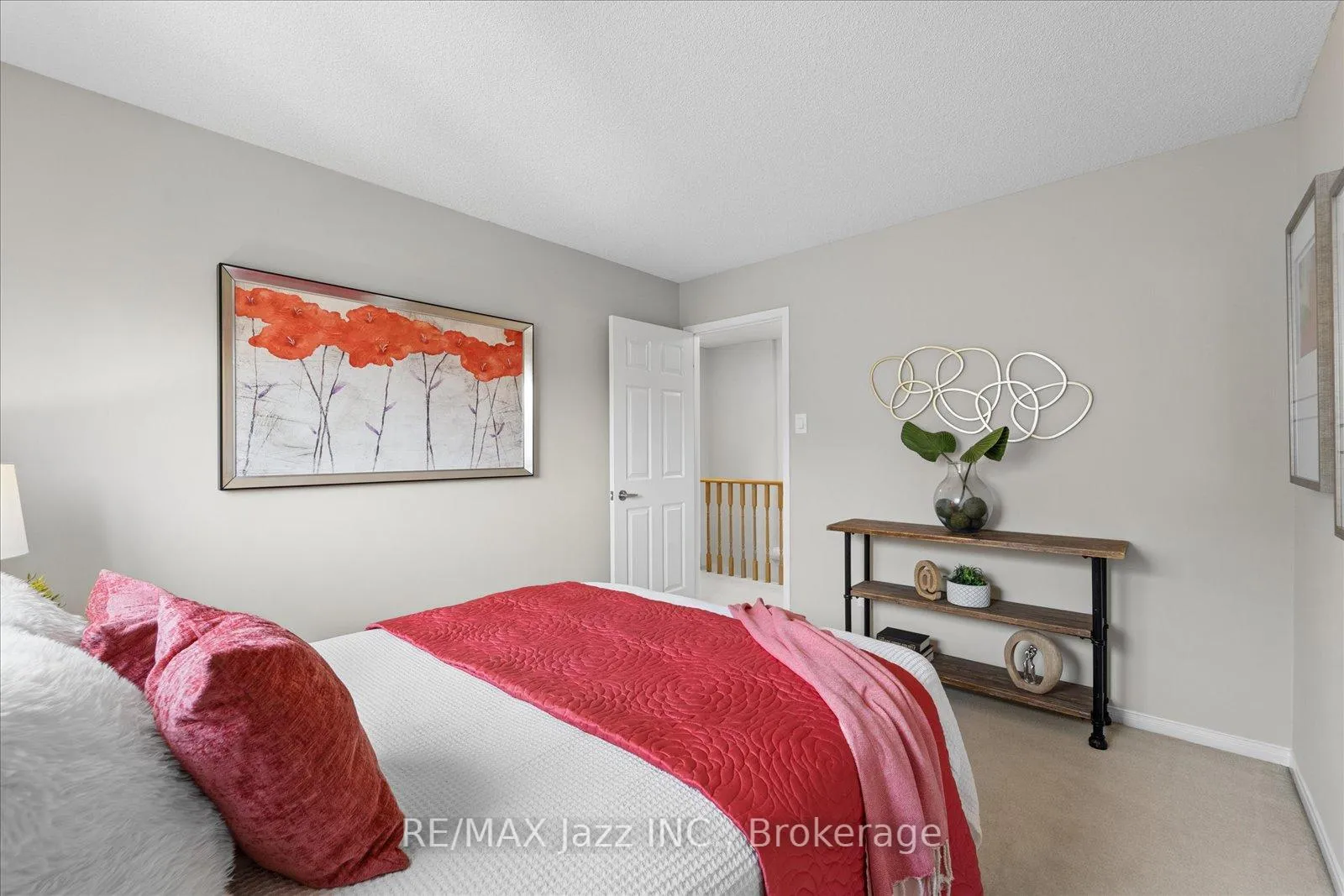 Photo 33 of 63 Bonnycastle Drive, Clarington, Bowmanville — HOMEH