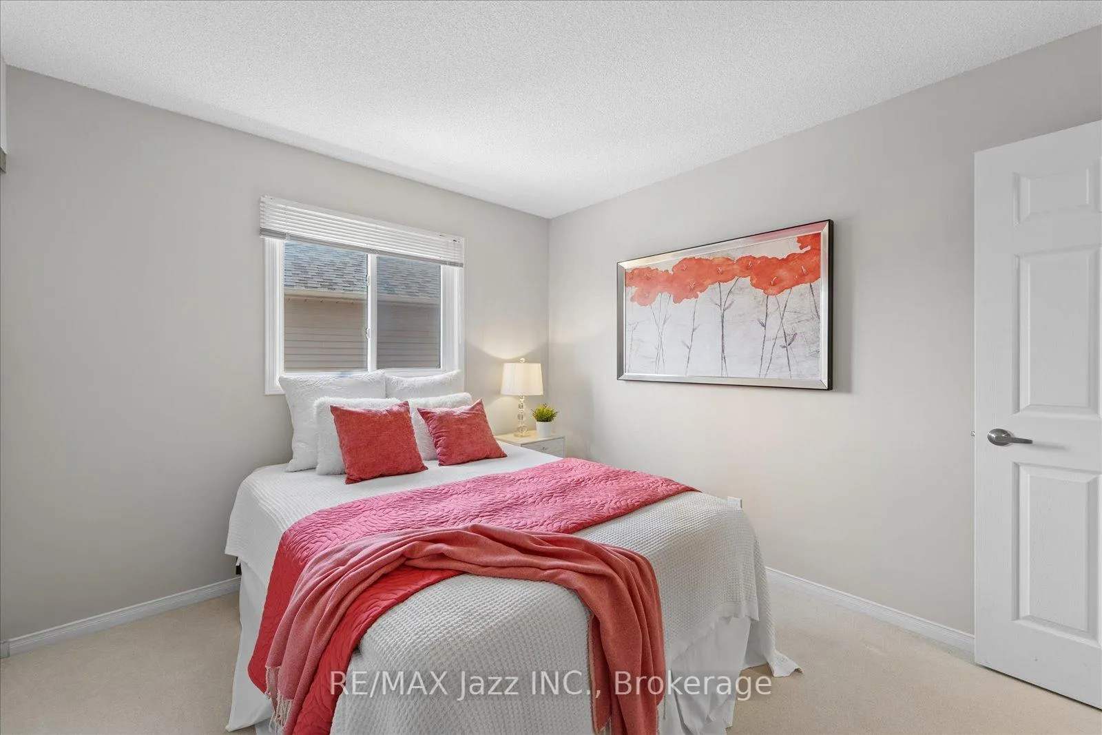 Photo 34 of 63 Bonnycastle Drive, Clarington, Bowmanville — HOMEH