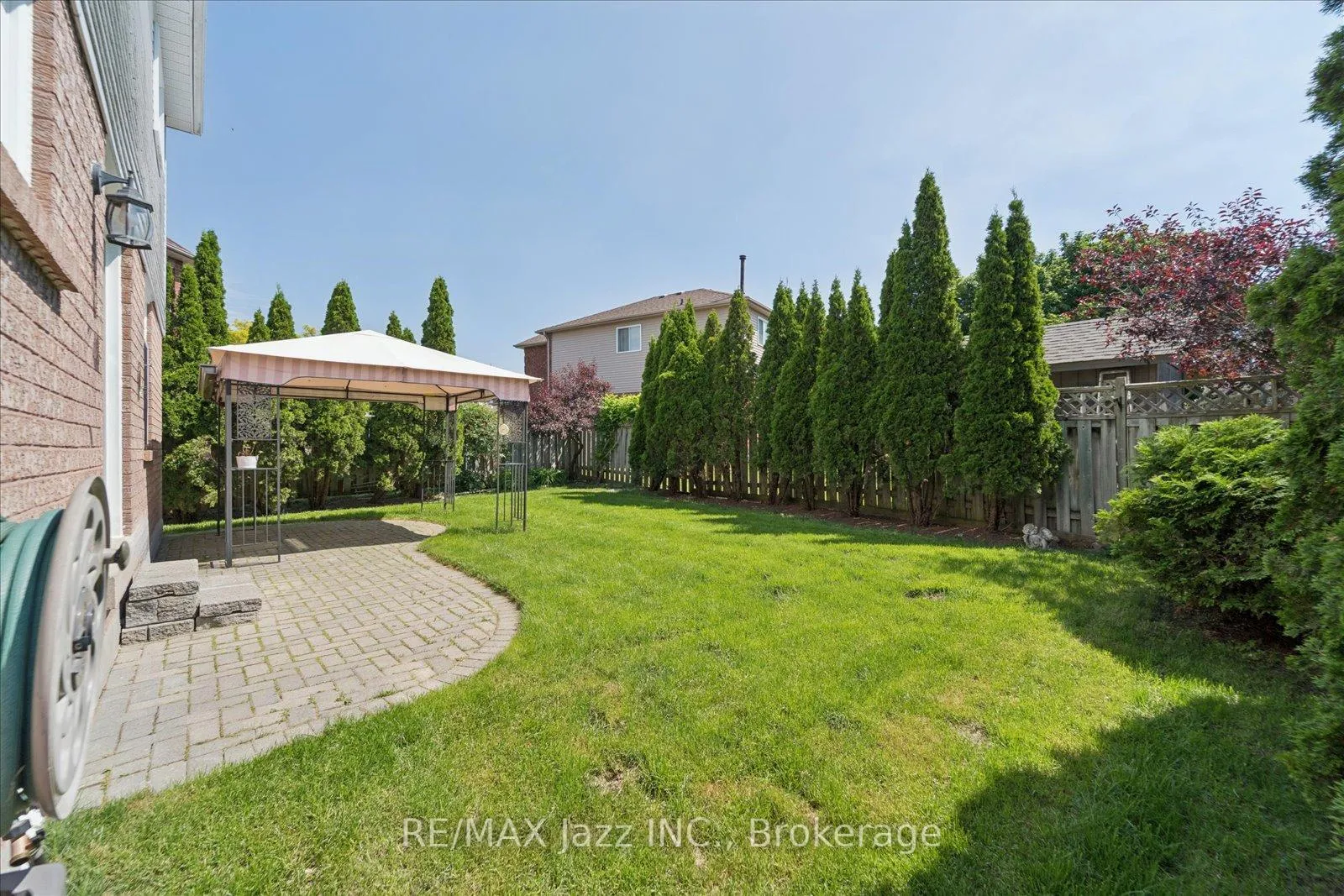 Photo 44 of 63 Bonnycastle Drive, Clarington, Bowmanville — HOMEH