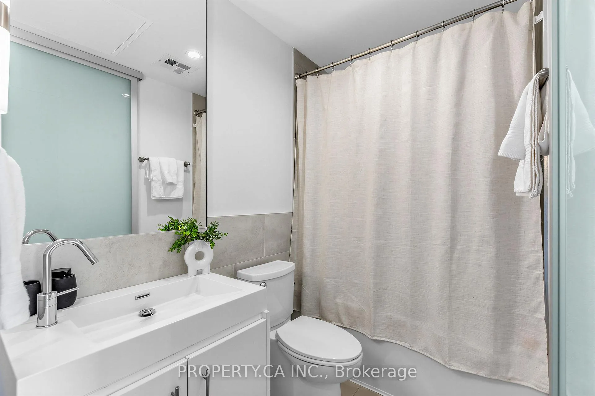 Photo 22 of Unit 311, 390 Cherry Street, Toronto, Waterfront Communities — HOMEH