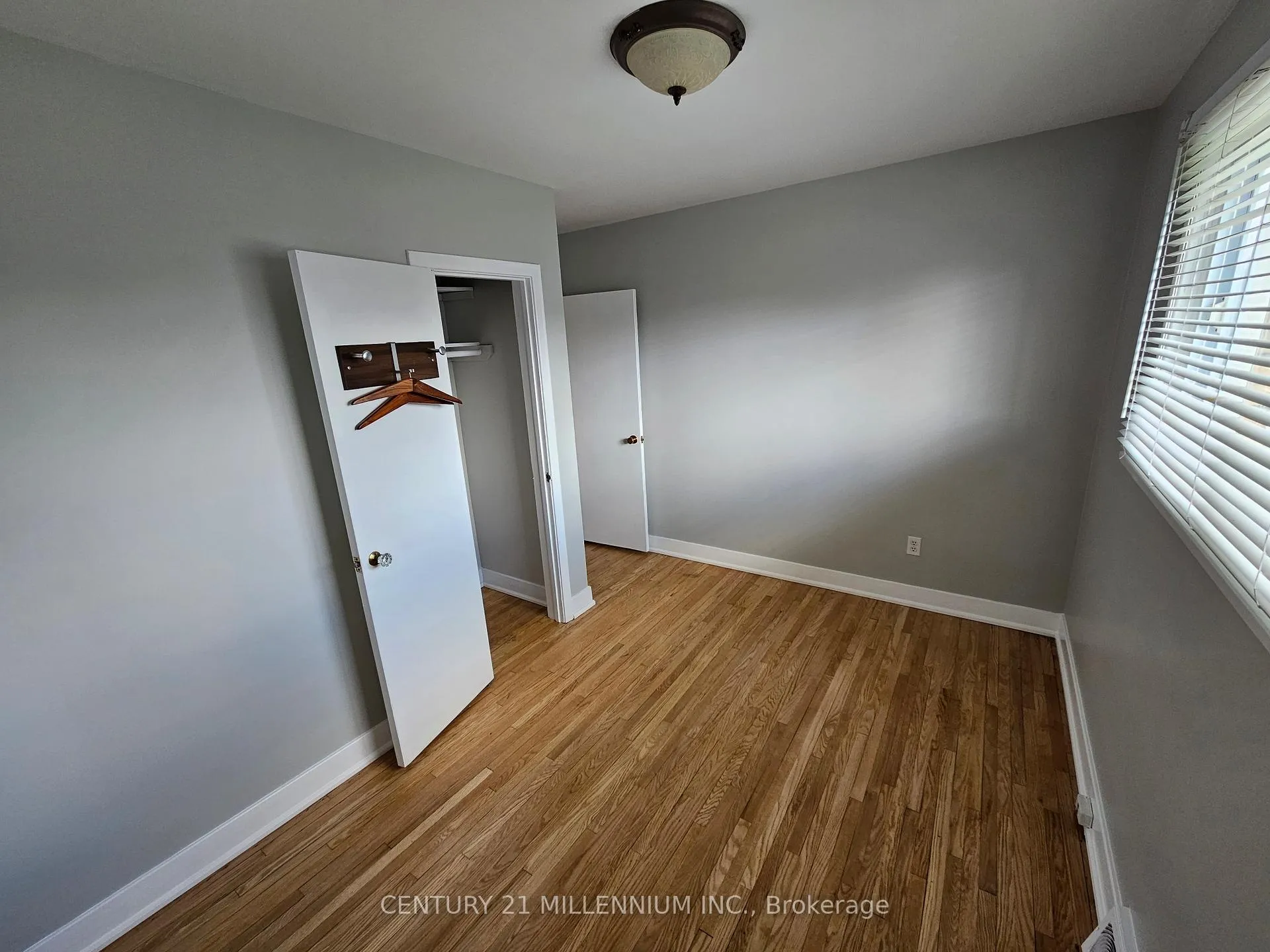 Photo 3 of Unit Upper, 32 Stewart Avenue, Thorold, Thorold Downtown — HOMEH