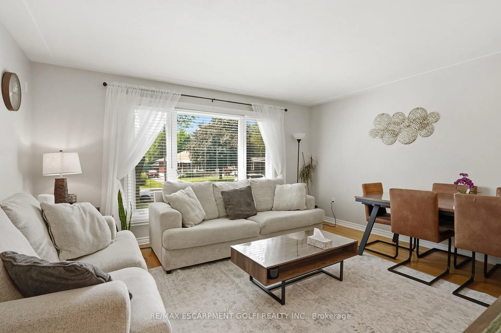 Photo 3 of 147 Manning Avenue, Hamilton, Greeningdon — HOMEH