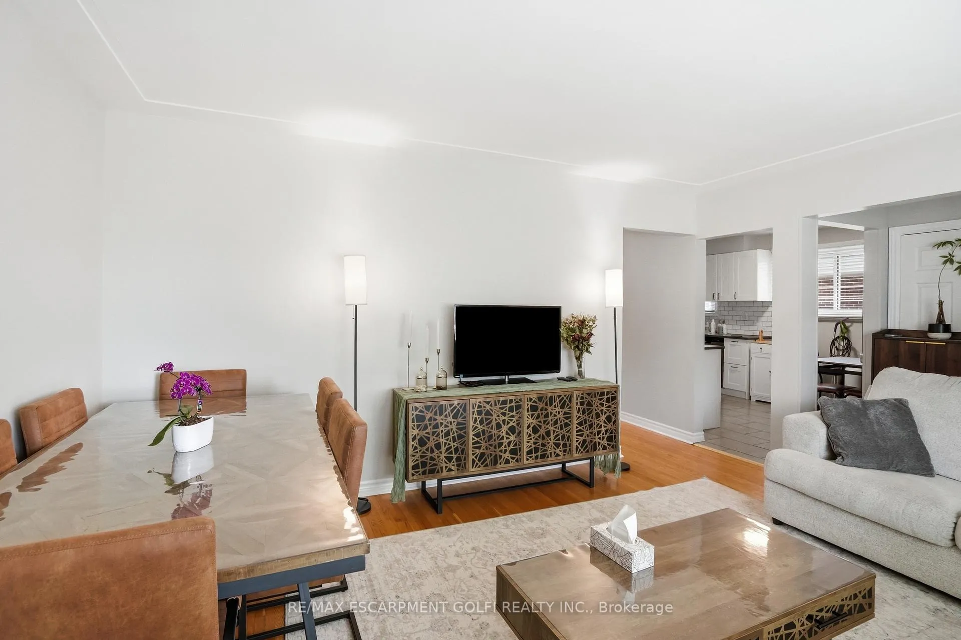 Photo 8 of 147 Manning Avenue, Hamilton, Greeningdon — HOMEH