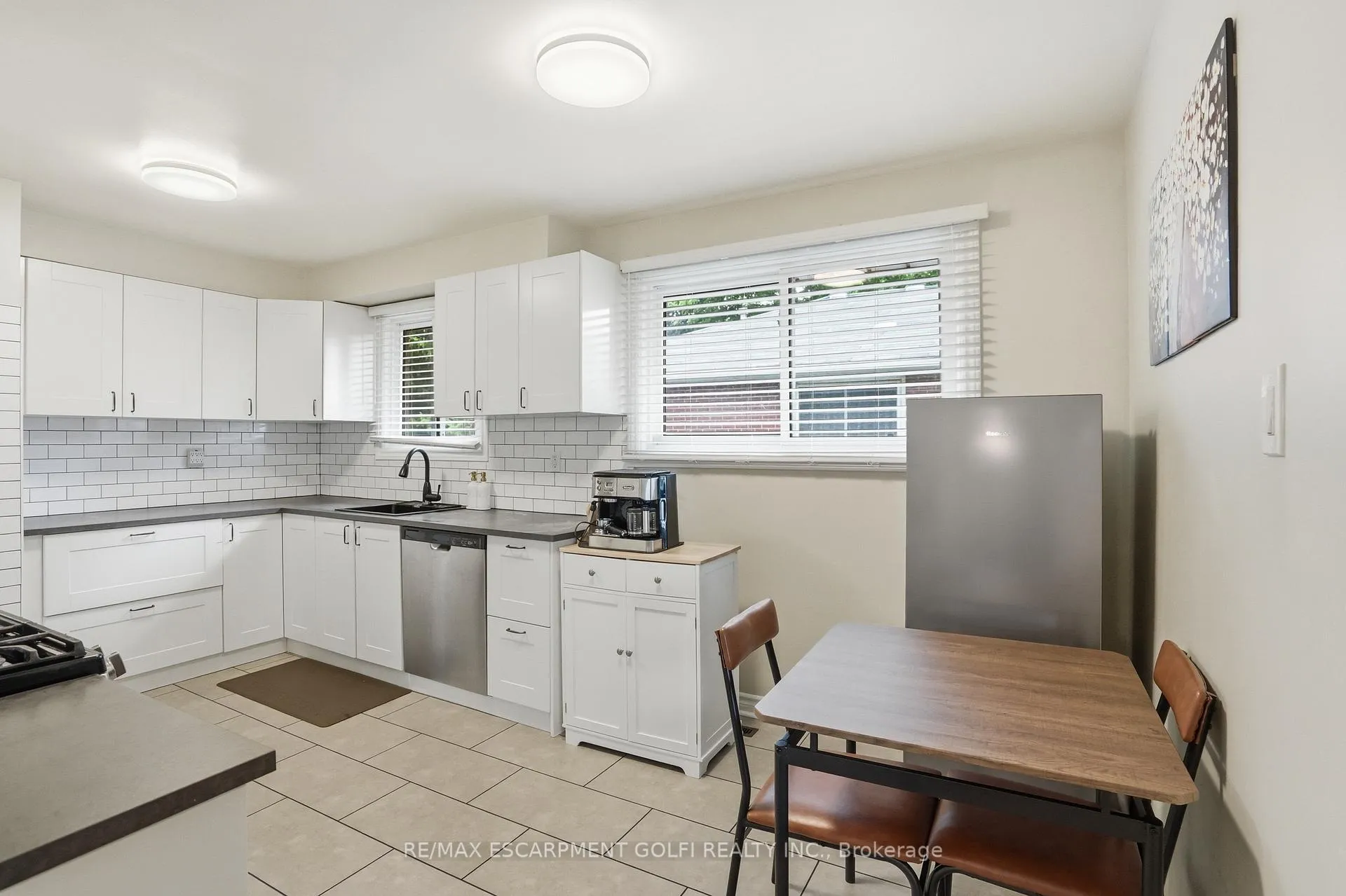 Photo 9 of 147 Manning Avenue, Hamilton, Greeningdon — HOMEH