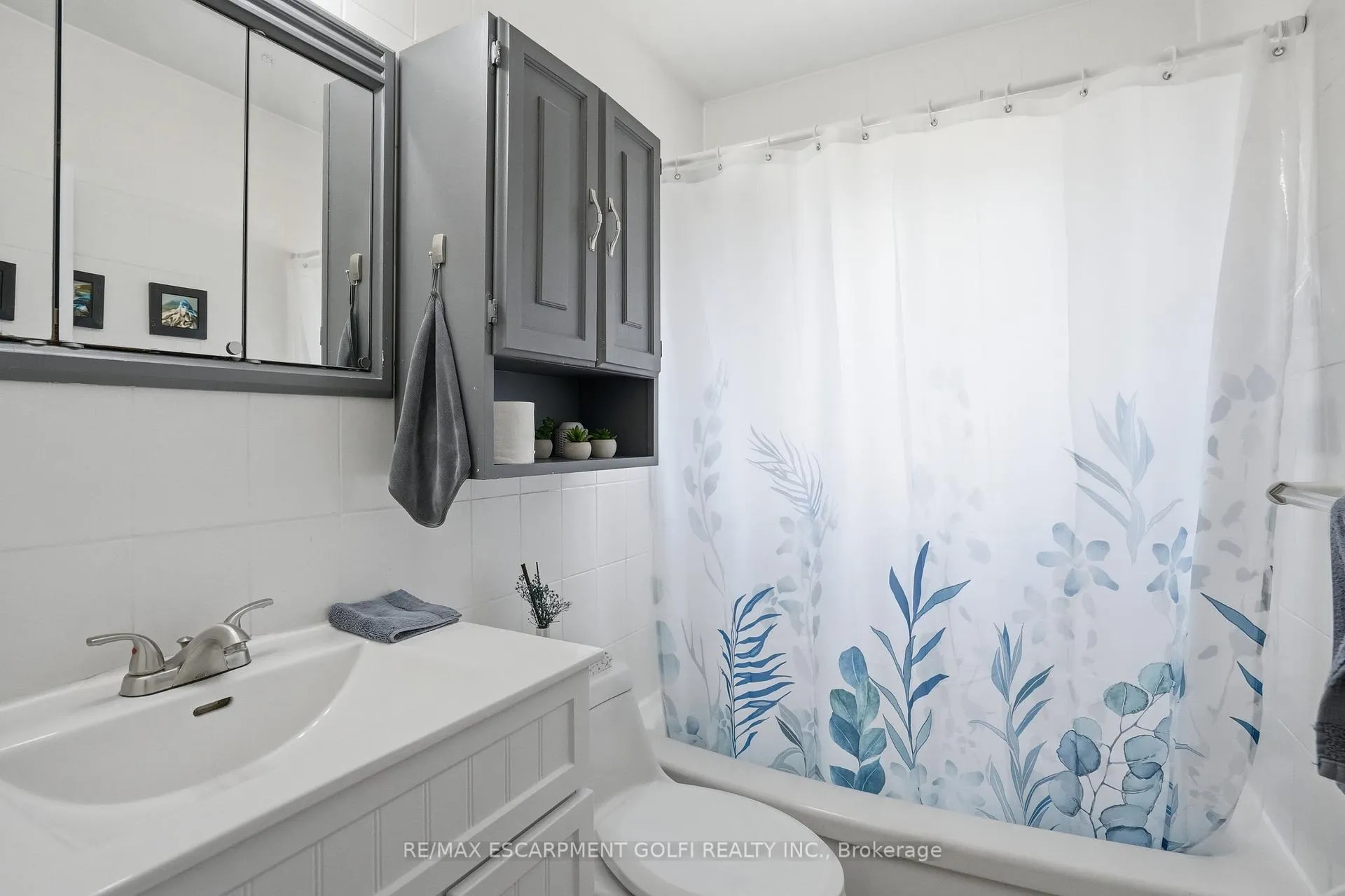 Photo 17 of 147 Manning Avenue, Hamilton, Greeningdon — HOMEH