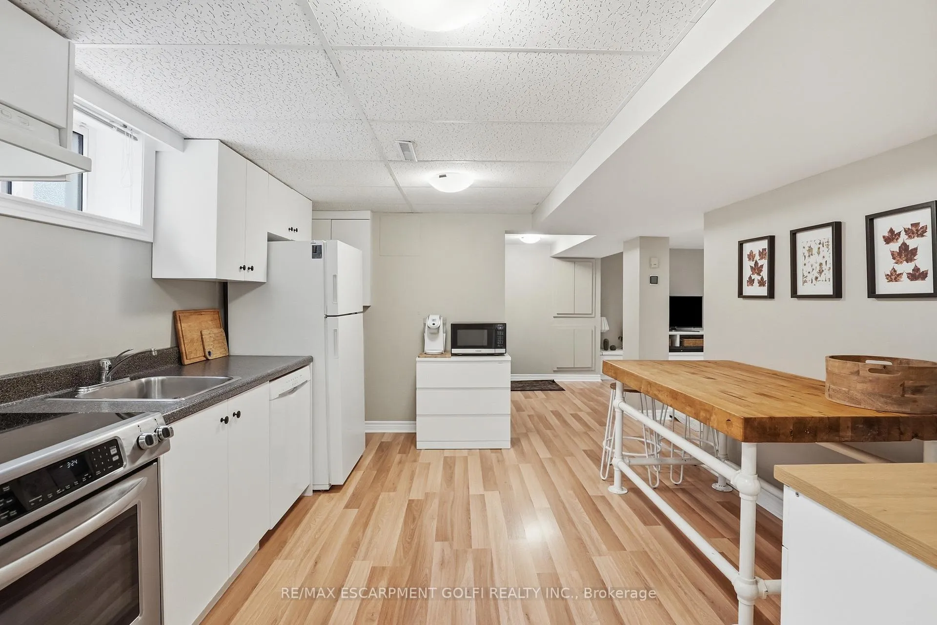 Photo 26 of 147 Manning Avenue, Hamilton, Greeningdon — HOMEH
