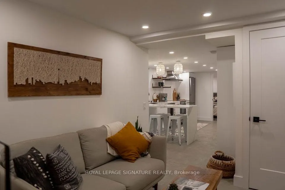 Photo 3 of Unit Lower, 166 Oakmount Road, Toronto, High Park North — HOMEH