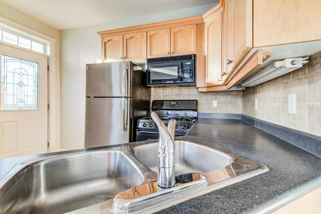 Photo 7 of Unit 201, 555 King Street E, Kitchener, King East — HOMEH