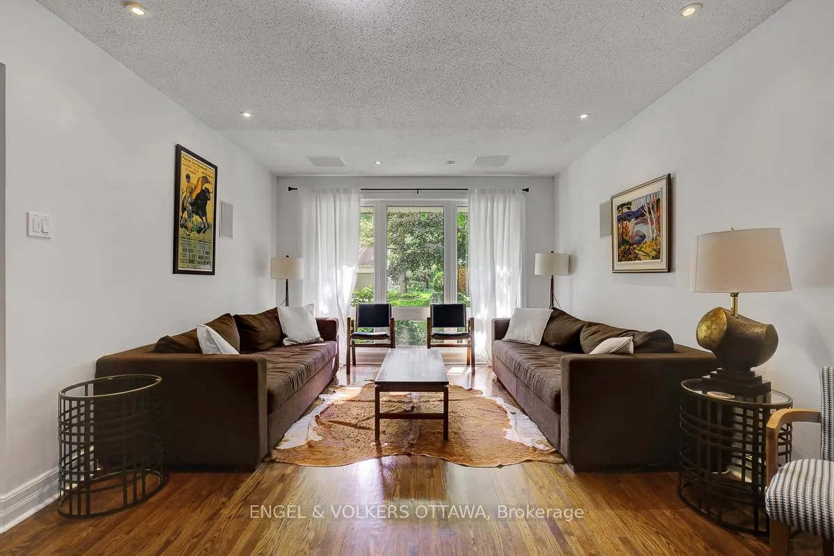 Photo 7 of 516 Buchanan Crescent, Ottawa, Beacon Hill North — HOMEH