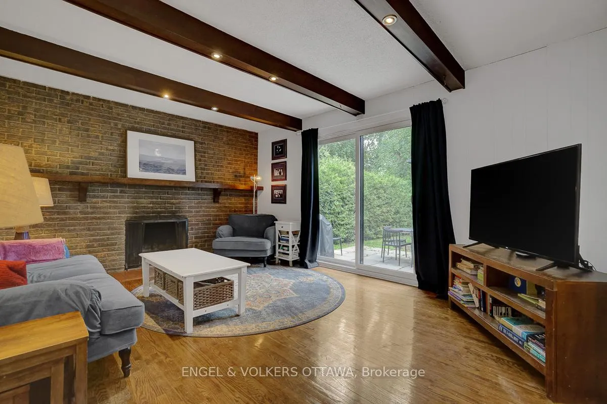Photo 12 of 516 Buchanan Crescent, Ottawa, Beacon Hill North — HOMEH