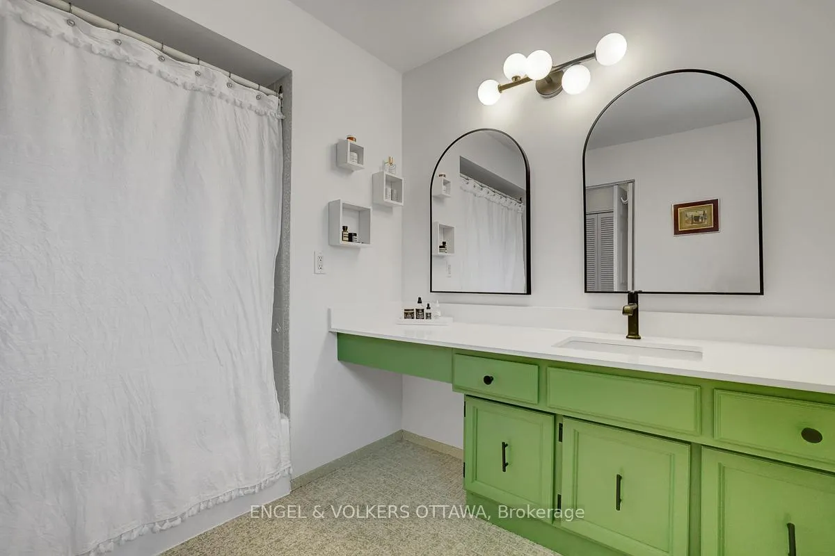 Photo 26 of 516 Buchanan Crescent, Ottawa, Beacon Hill North — HOMEH