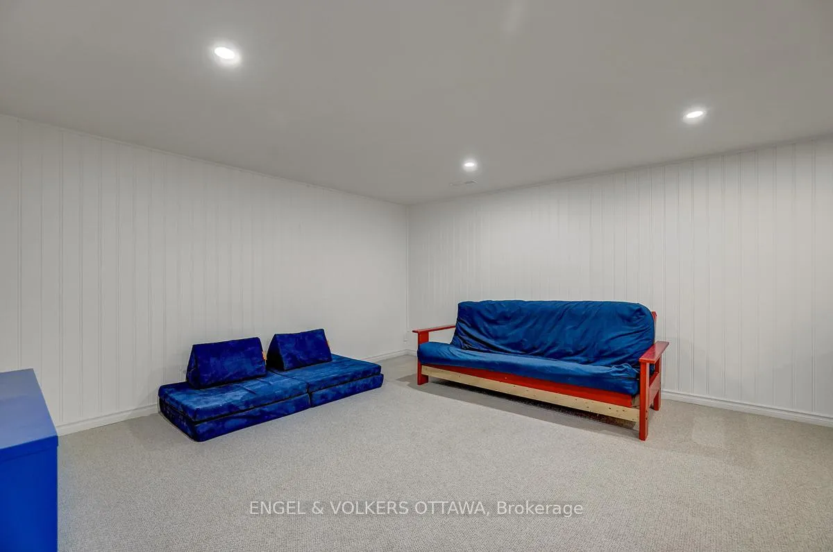 Photo 32 of 516 Buchanan Crescent, Ottawa, Beacon Hill North — HOMEH