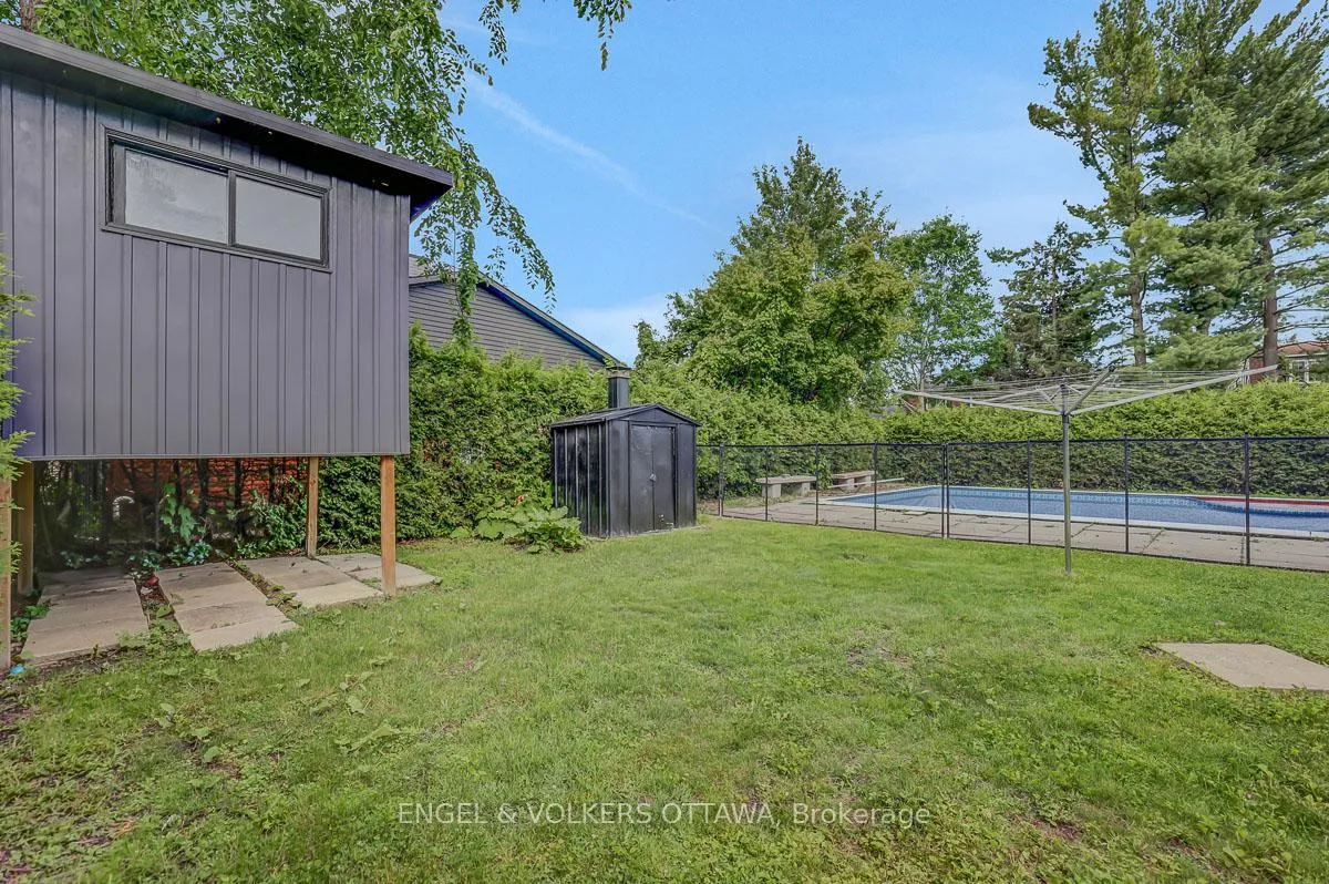 Photo 39 of 516 Buchanan Crescent, Ottawa, Beacon Hill North — HOMEH