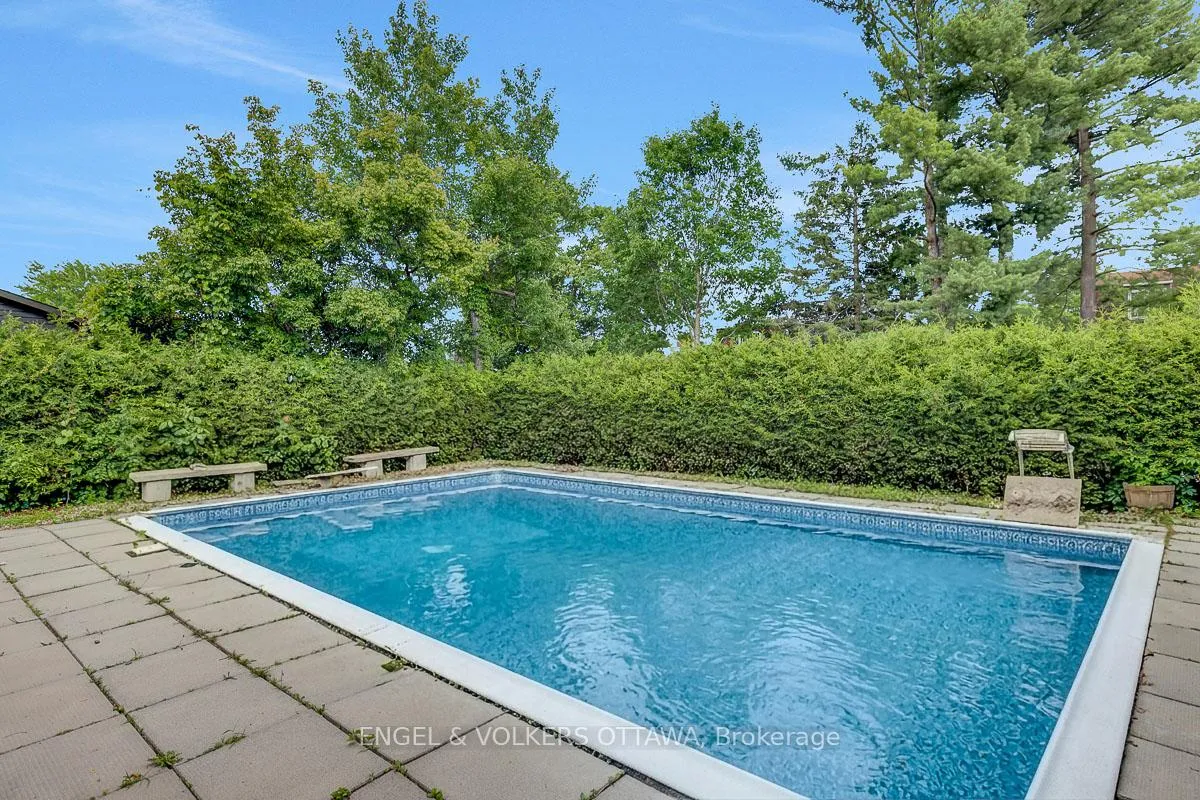 Photo 41 of 516 Buchanan Crescent, Ottawa, Beacon Hill North — HOMEH