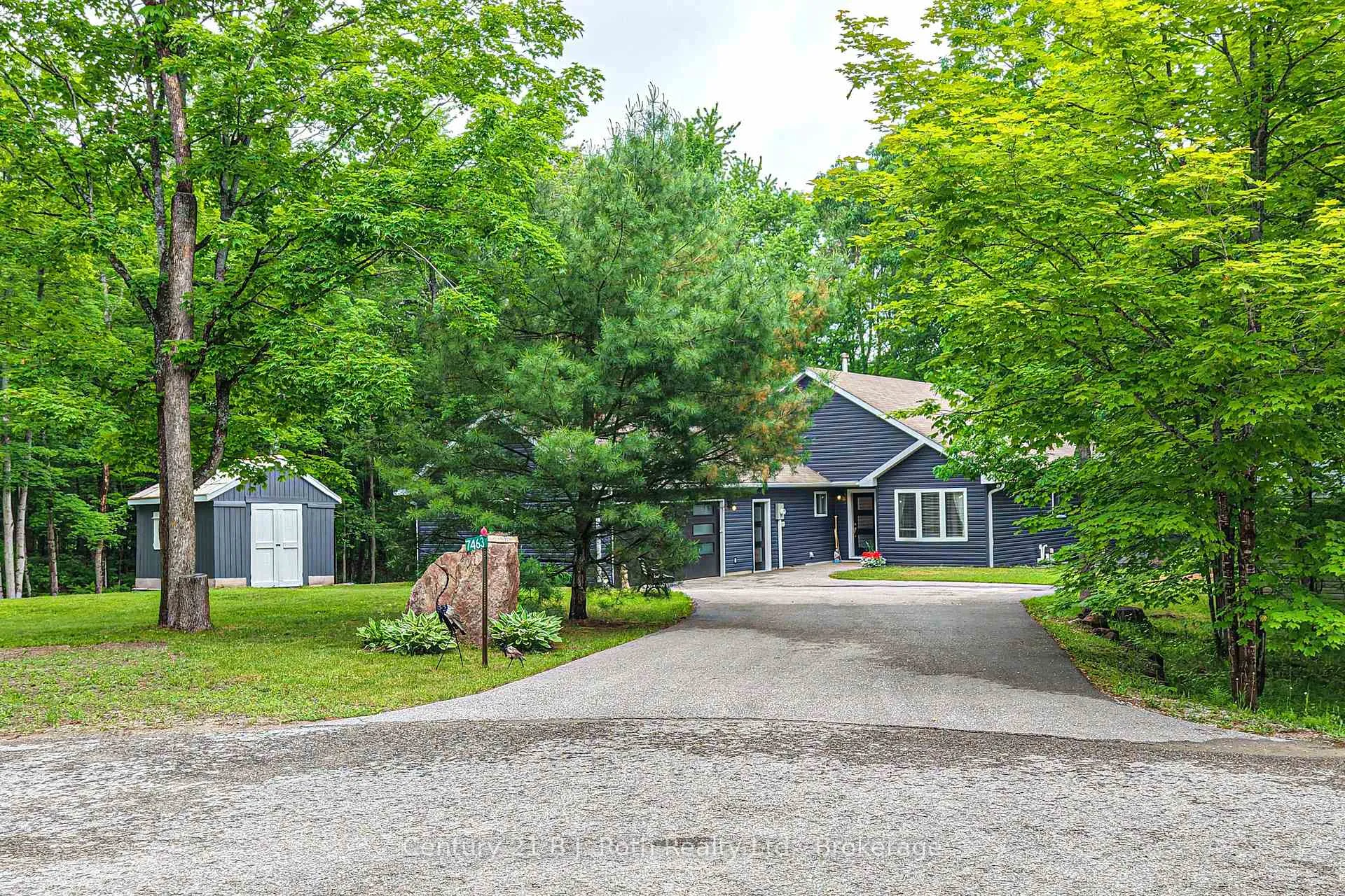 Photo 3 of 7463 Davy Drive, Ramara, Rural Ramara — HOMEH