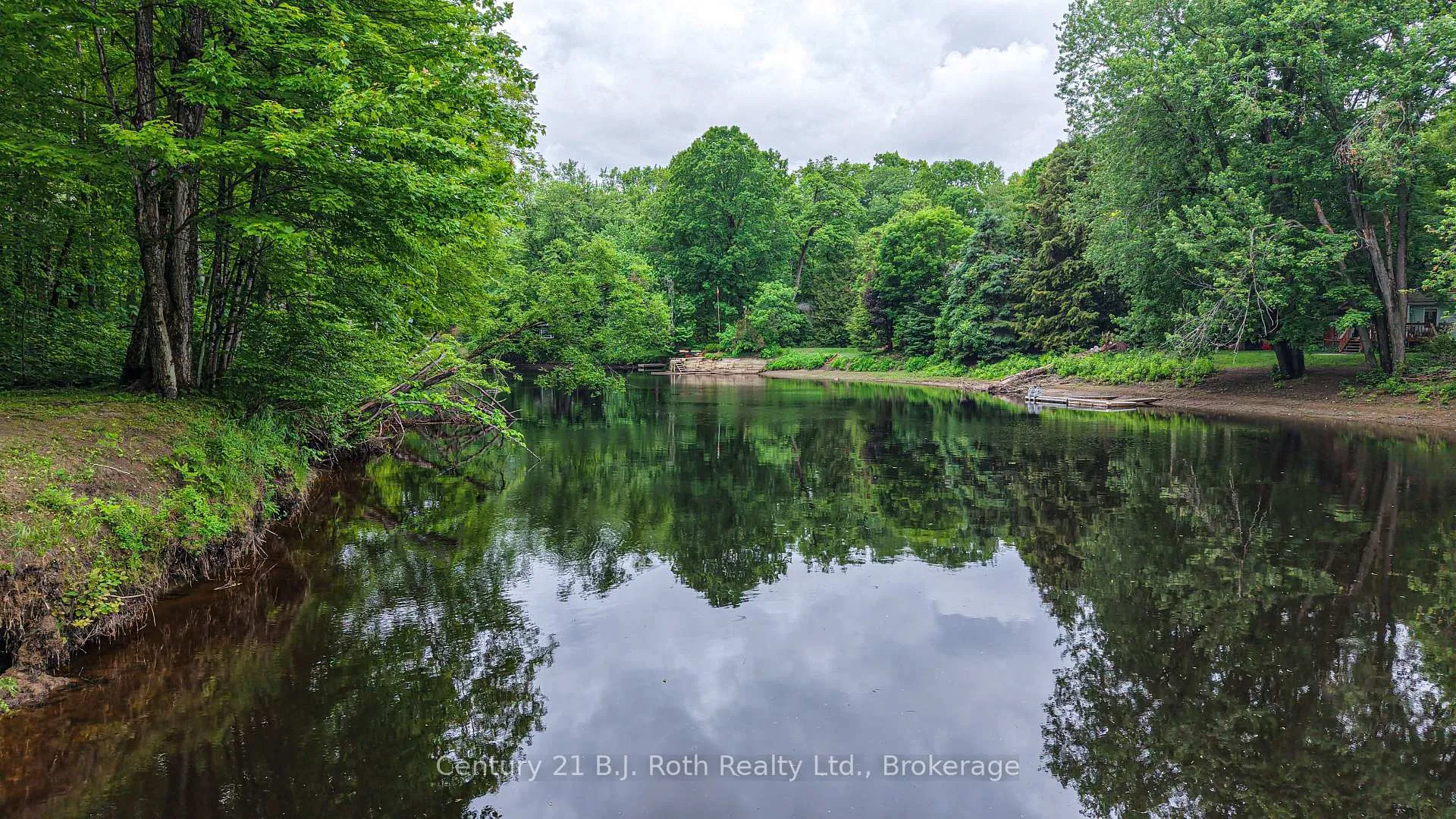 Photo 2 of 7463 Davy Drive, Ramara, Rural Ramara — HOMEH