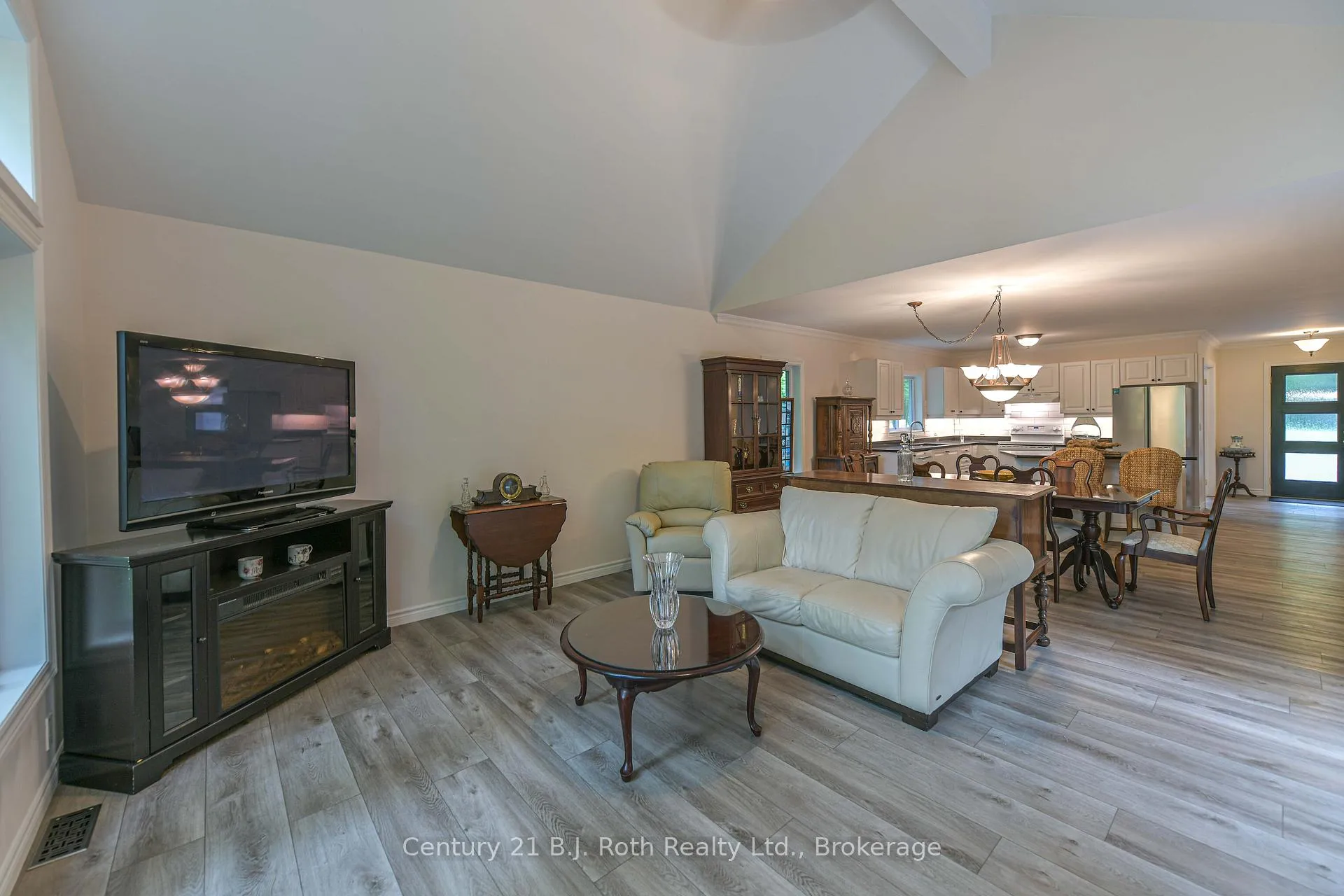 Photo 20 of 7463 Davy Drive, Ramara, Rural Ramara — HOMEH
