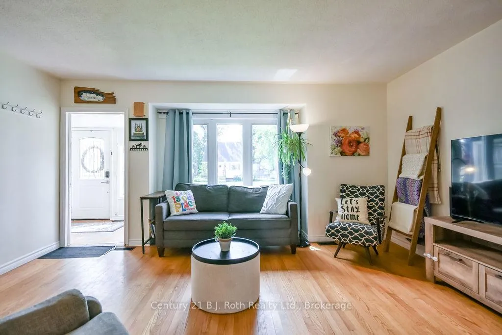 Photo 9 of 309 Hilda Street, Orillia — HOMEH