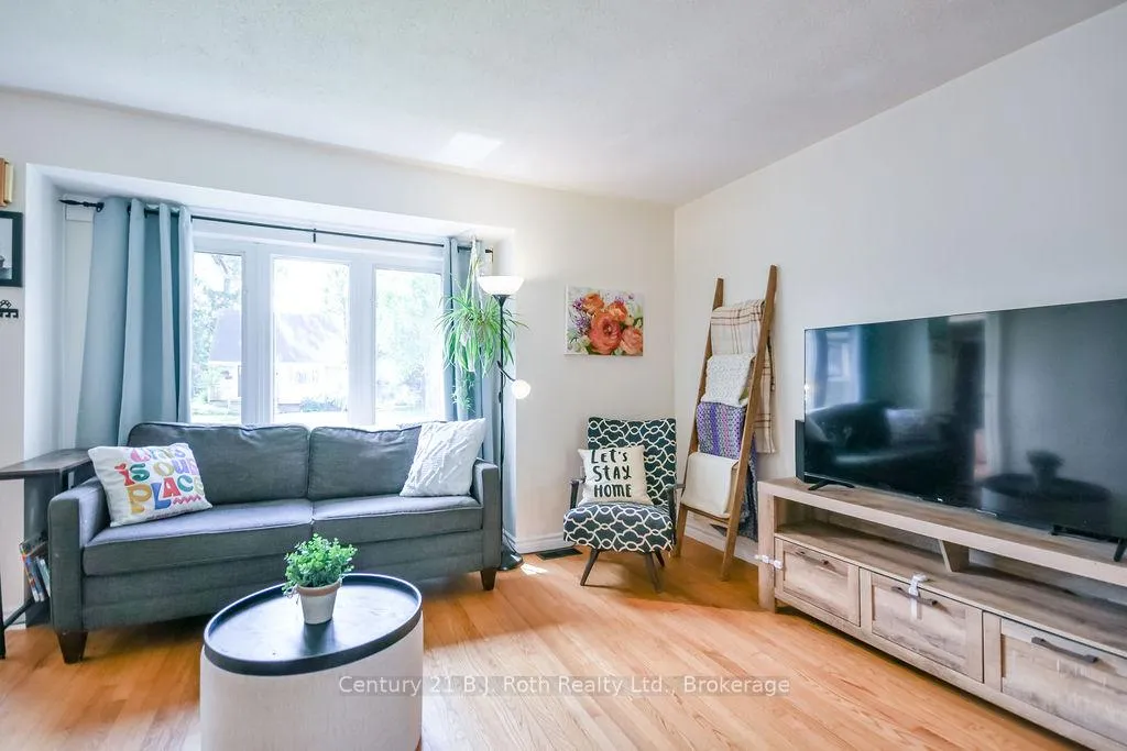 Photo 11 of 309 Hilda Street, Orillia — HOMEH