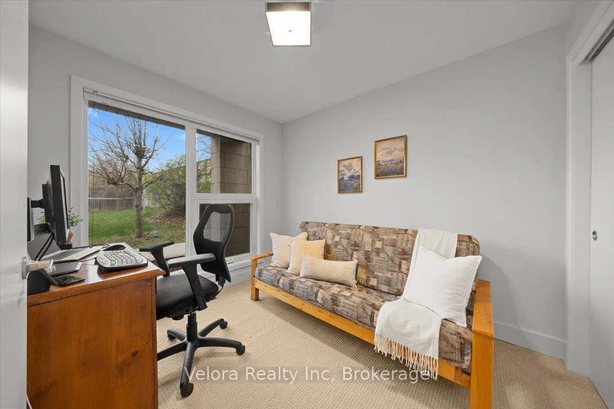 Photo 5 of 63F Young Street, Ottawa, West Centre Town — HOMEH