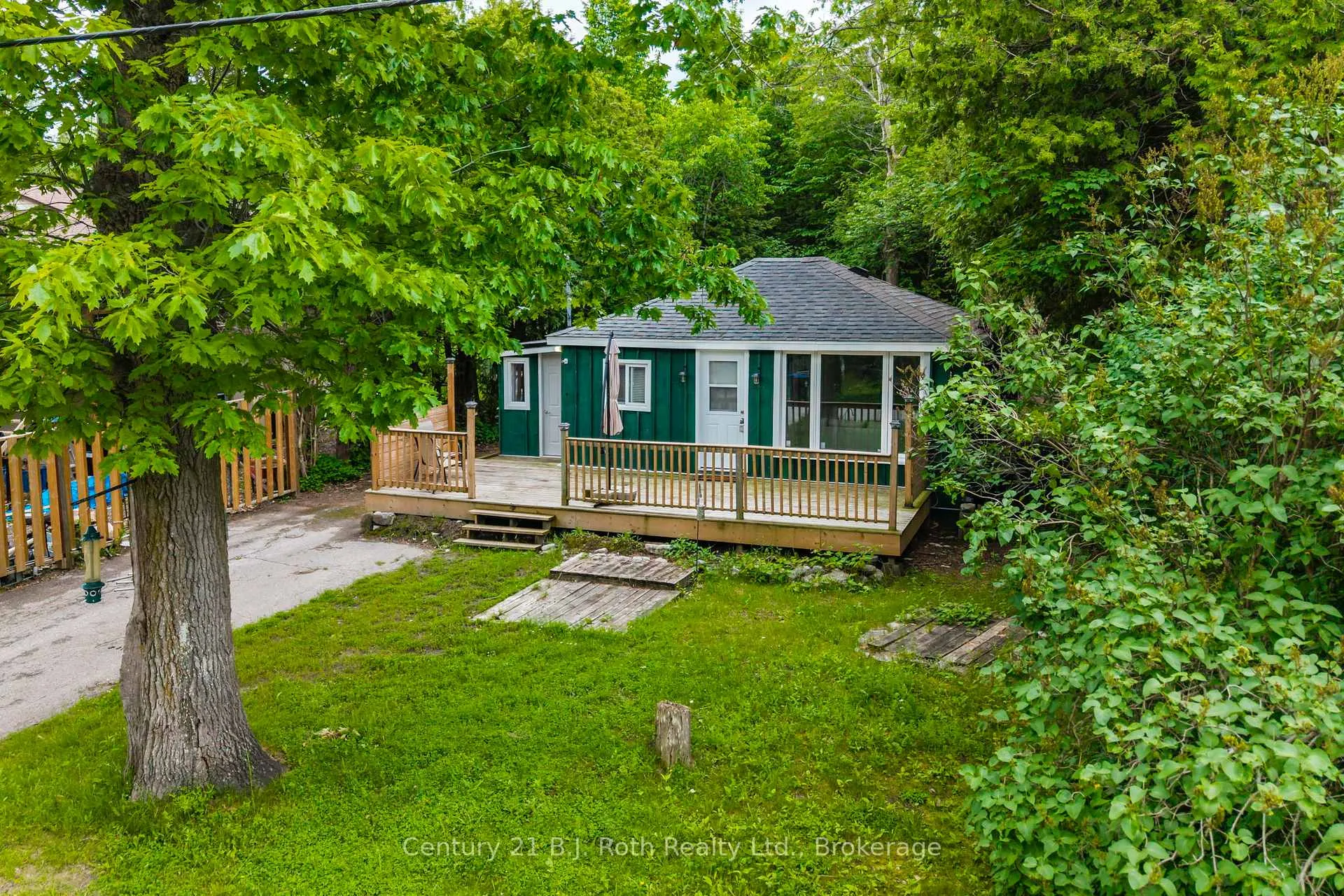 Photo 1 of 23 Earldom Boulevard, Tay, Port McNicoll — HOMEH