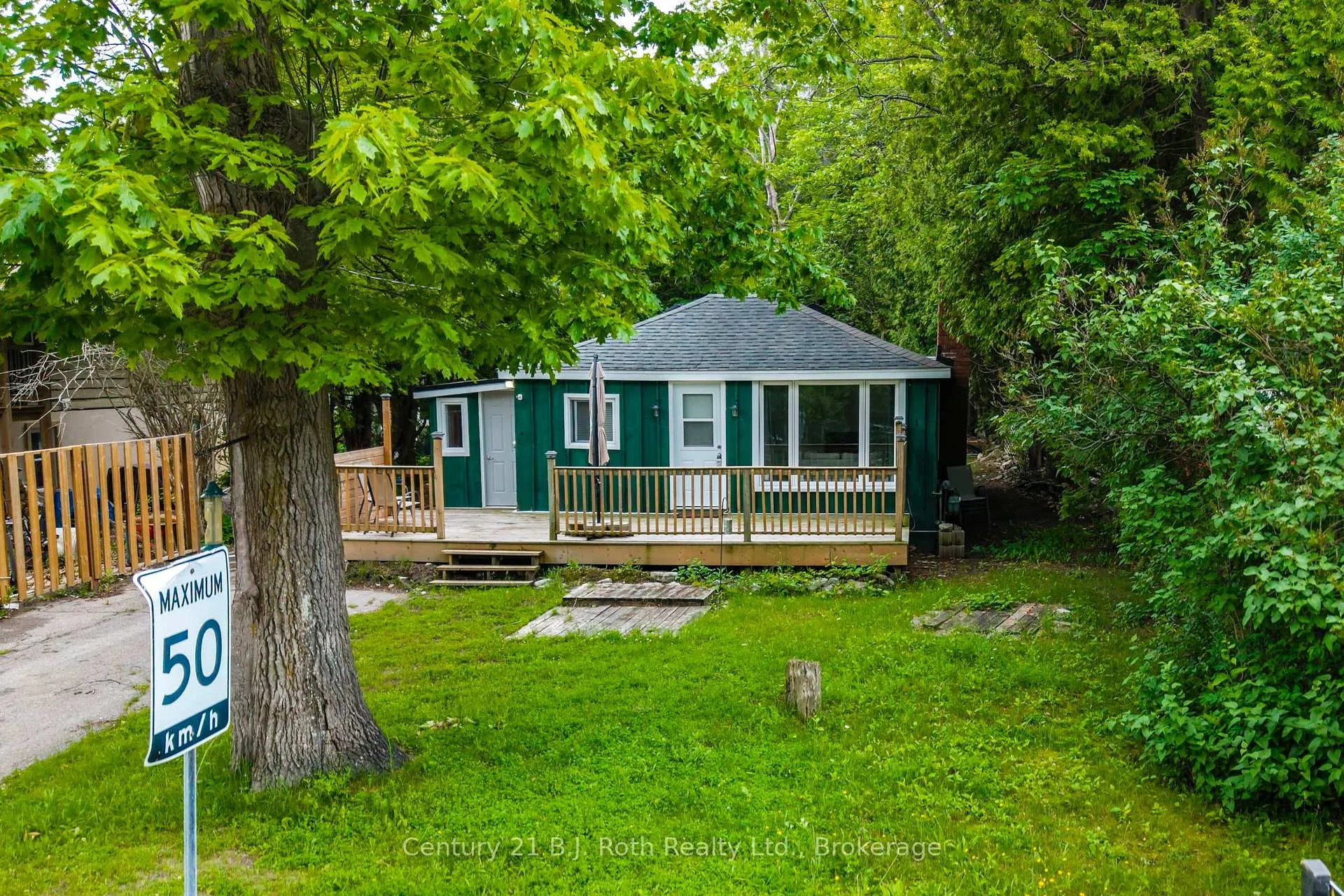 Photo 4 of 23 Earldom Boulevard, Tay, Port McNicoll — HOMEH