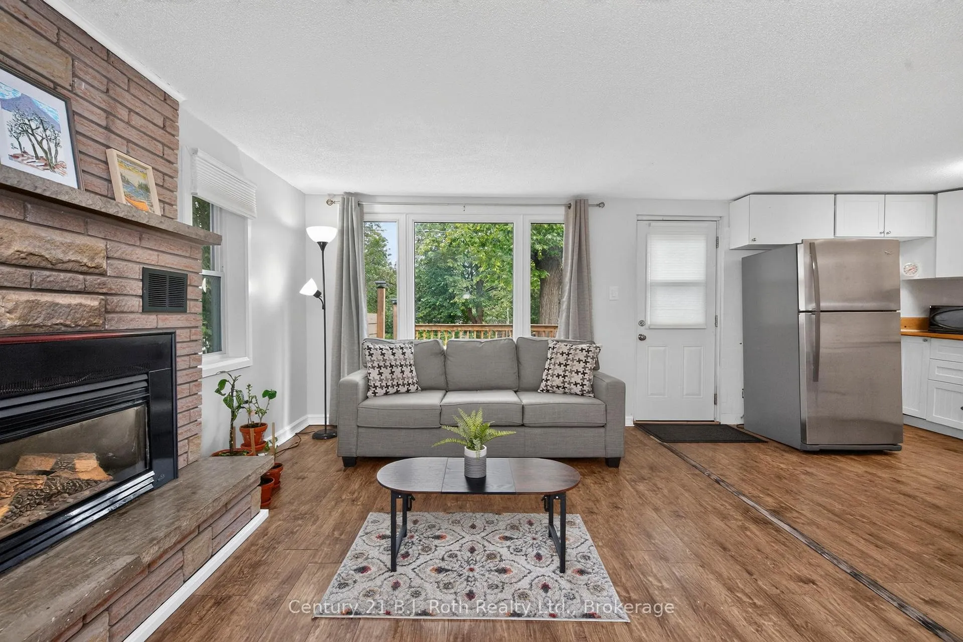 Photo 24 of 23 Earldom Boulevard, Tay, Port McNicoll — HOMEH