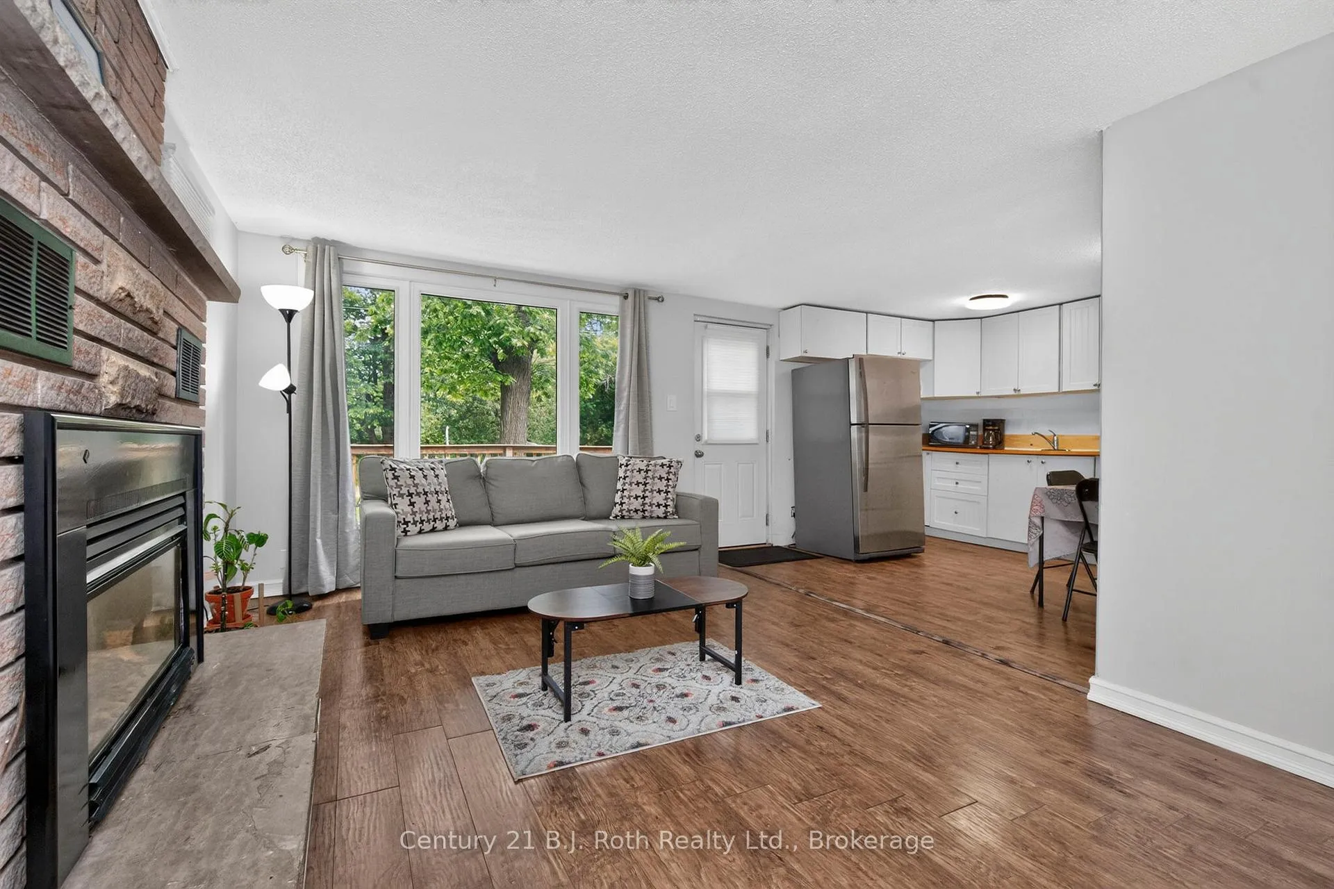 Photo 25 of 23 Earldom Boulevard, Tay, Port McNicoll — HOMEH