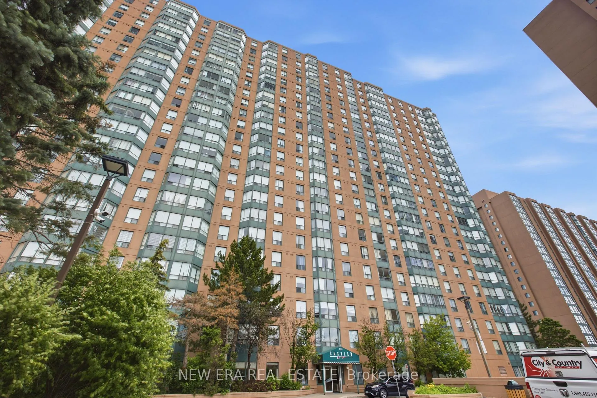 Front of Unit 301, 135 Hillcrest Avenue