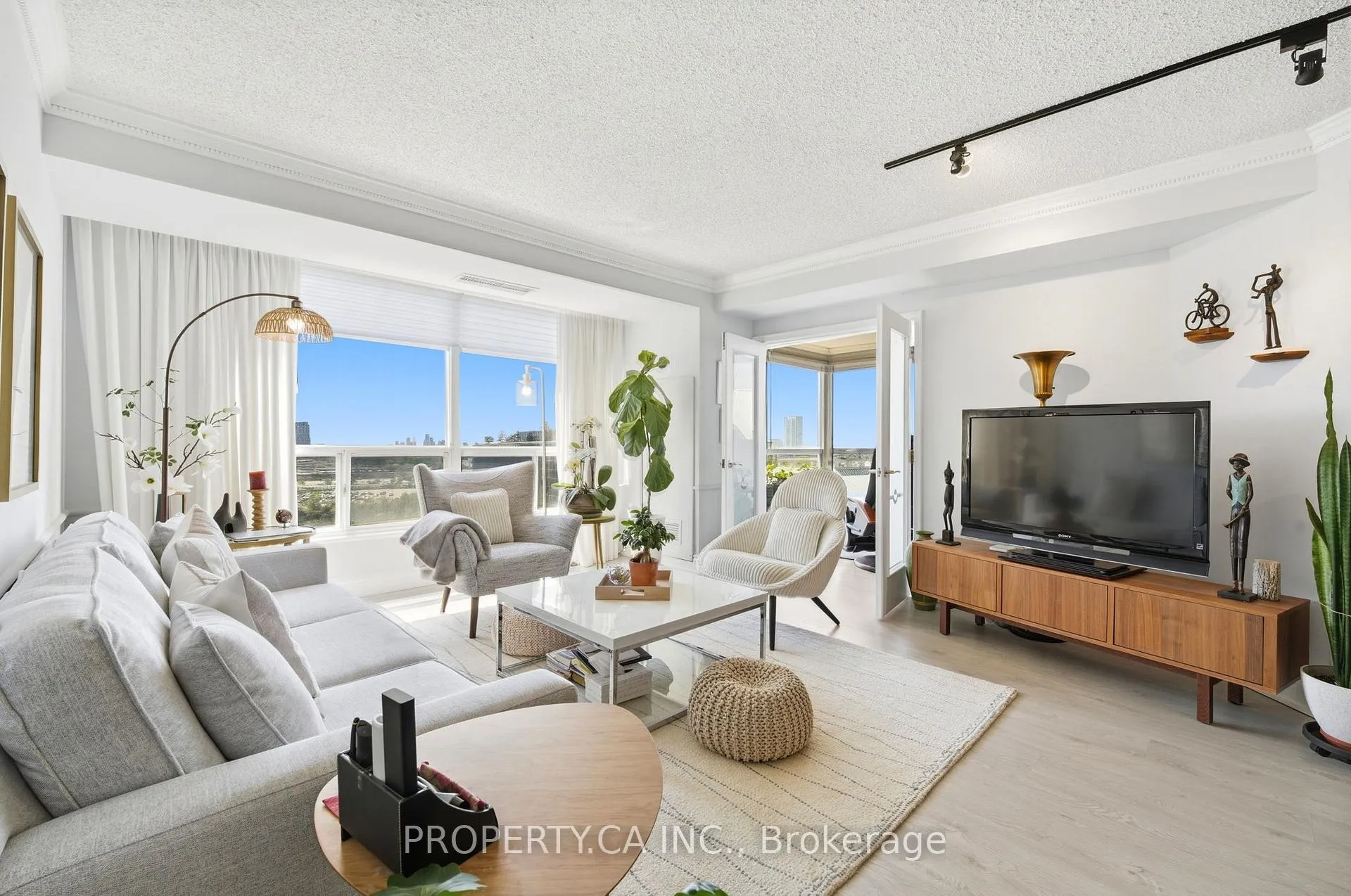 Photo 8 of Unit 1108, 7 Concorde Place, North York, Banbury-Don Mills — HOMEH