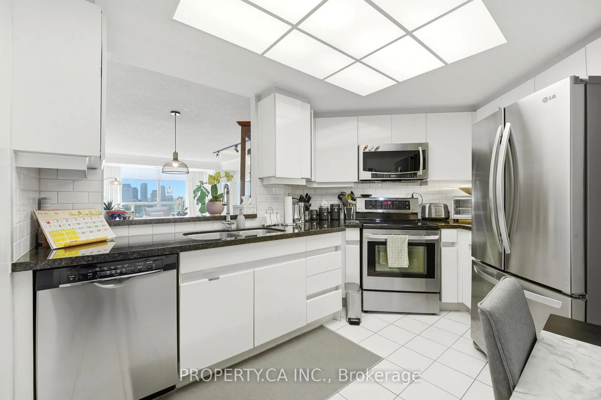 Photo 18 of Unit 1108, 7 Concorde Place, North York, Banbury-Don Mills — HOMEH