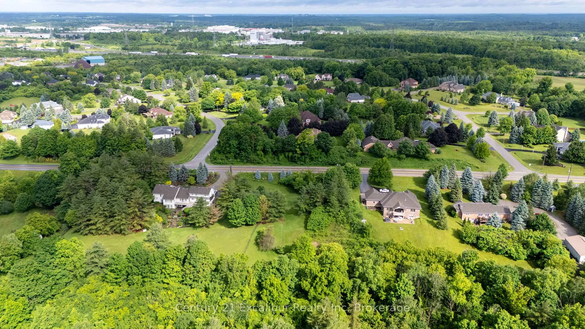 Photo 9 of Wellington Road 36, Puslinch, Morriston — HOMEH