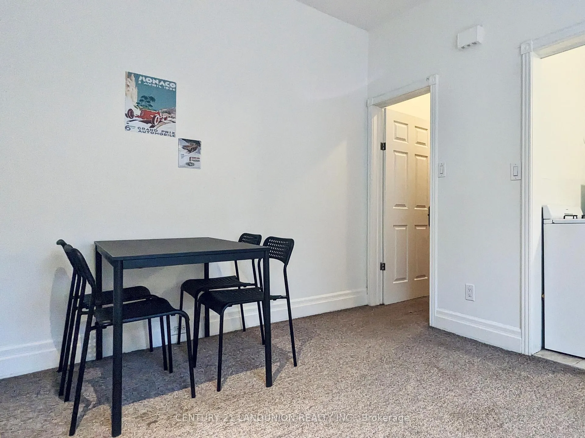 Photo 5 of Unit 2, 1 Webster Avenue, Toronto, The Annex — HOMEH