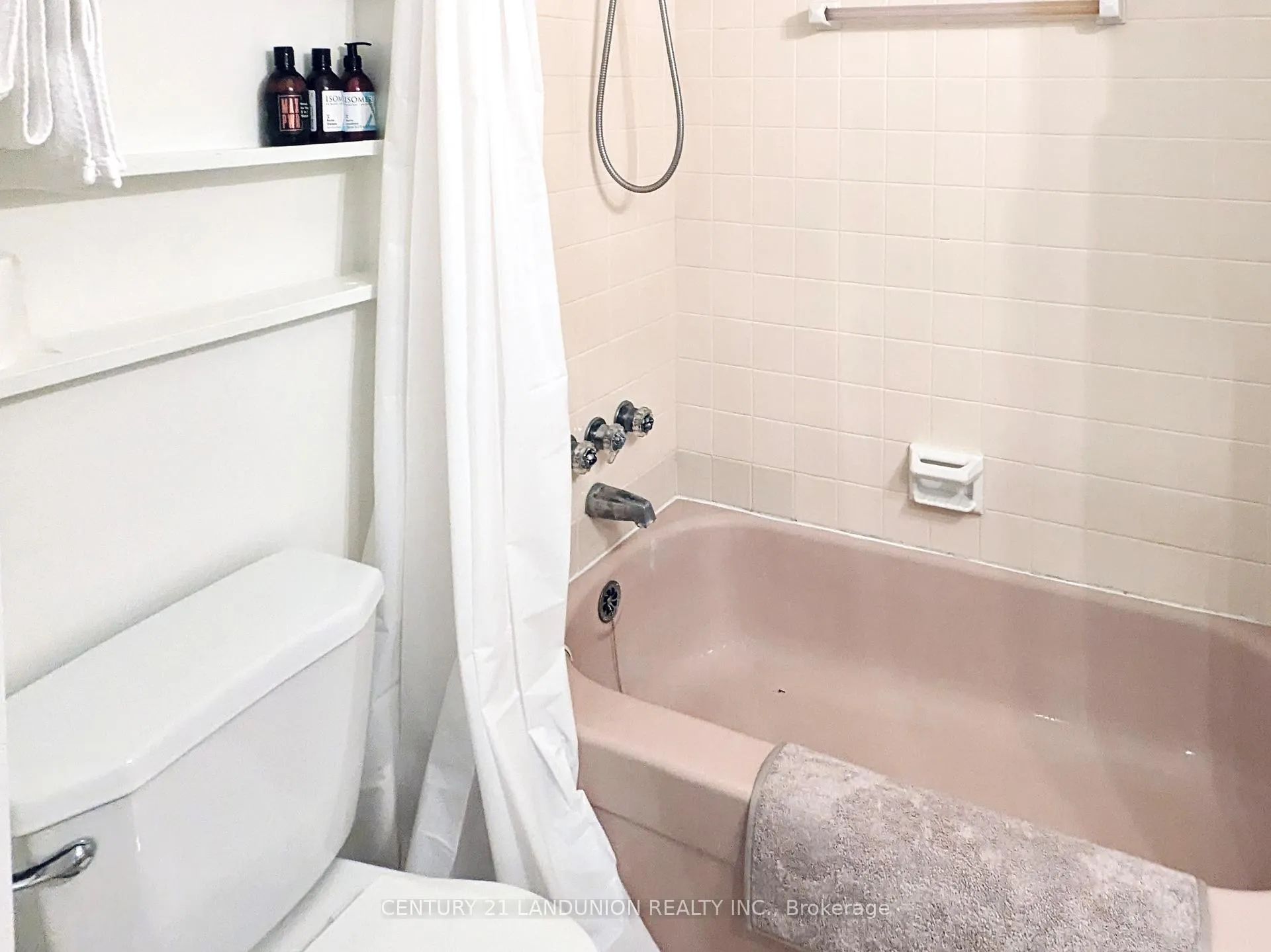 Photo 6 of Unit 2, 1 Webster Avenue, Toronto, The Annex — HOMEH