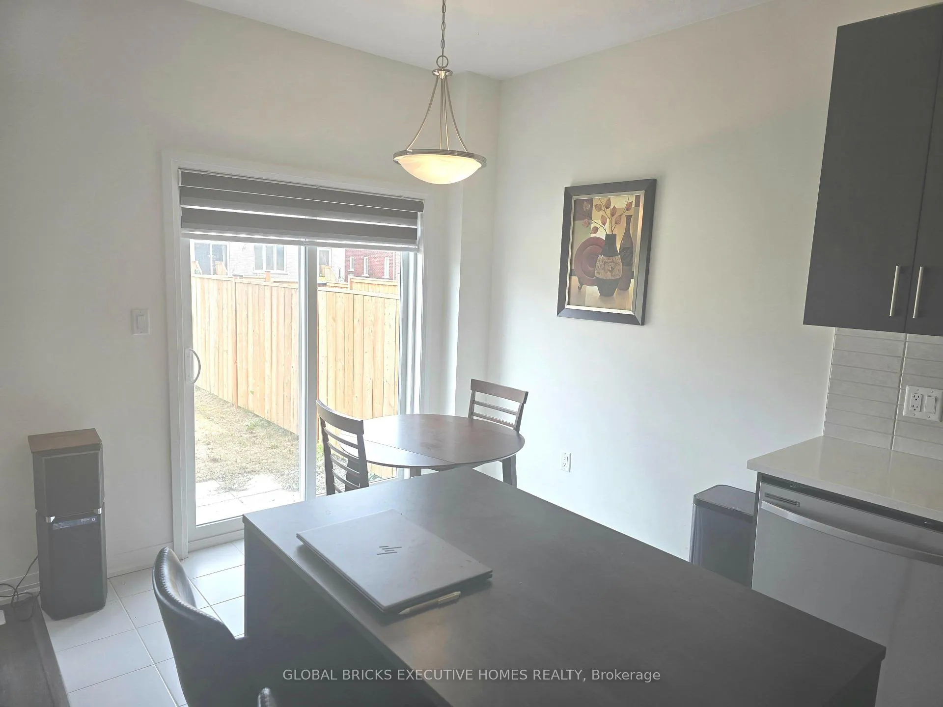 Photo 11 of 31 Saffron Way, Pelham, Fonthill — HOMEH