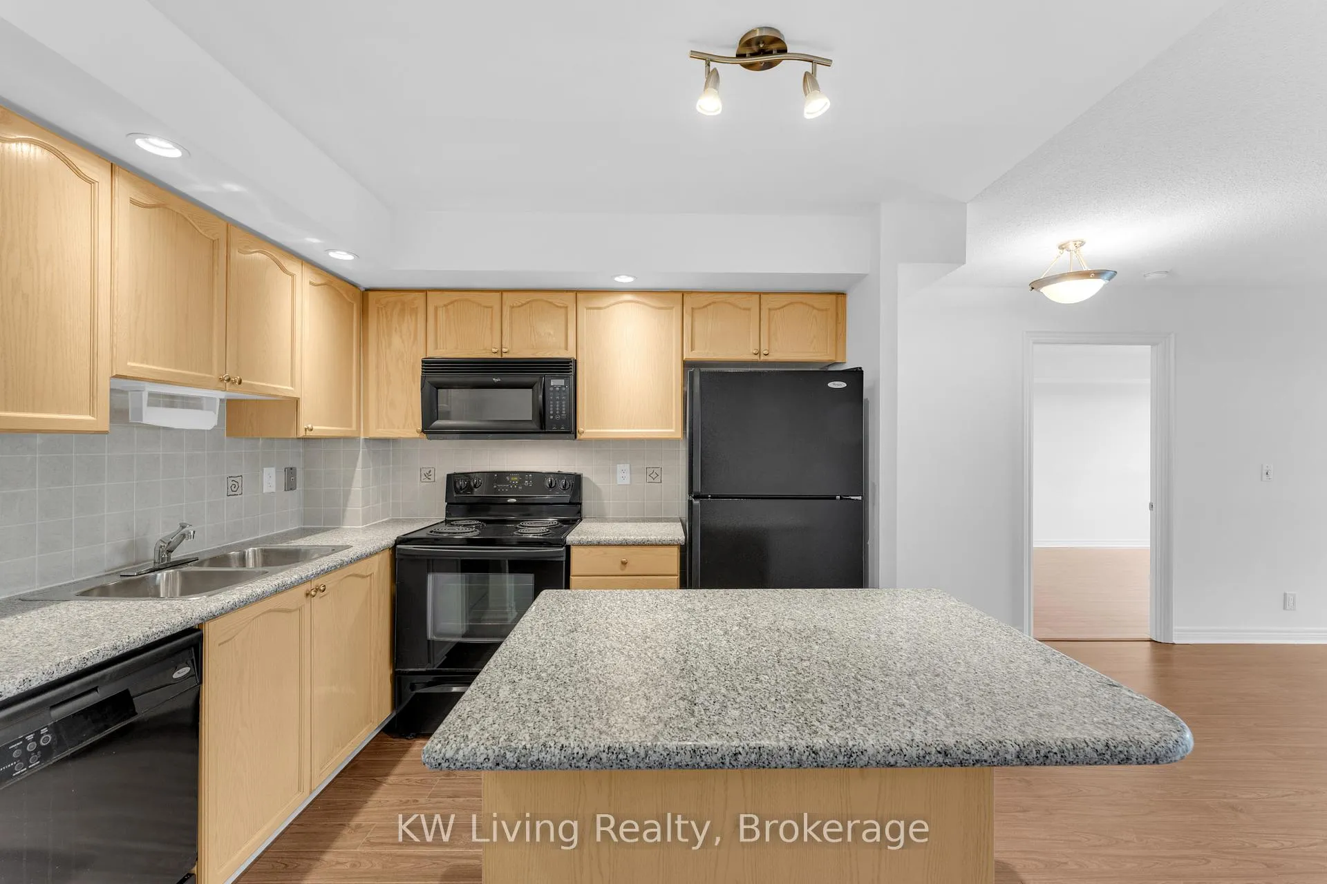 Photo 10 of Unit 1232, 33 Cox Boulevard, Markham, Unionville — HOMEH