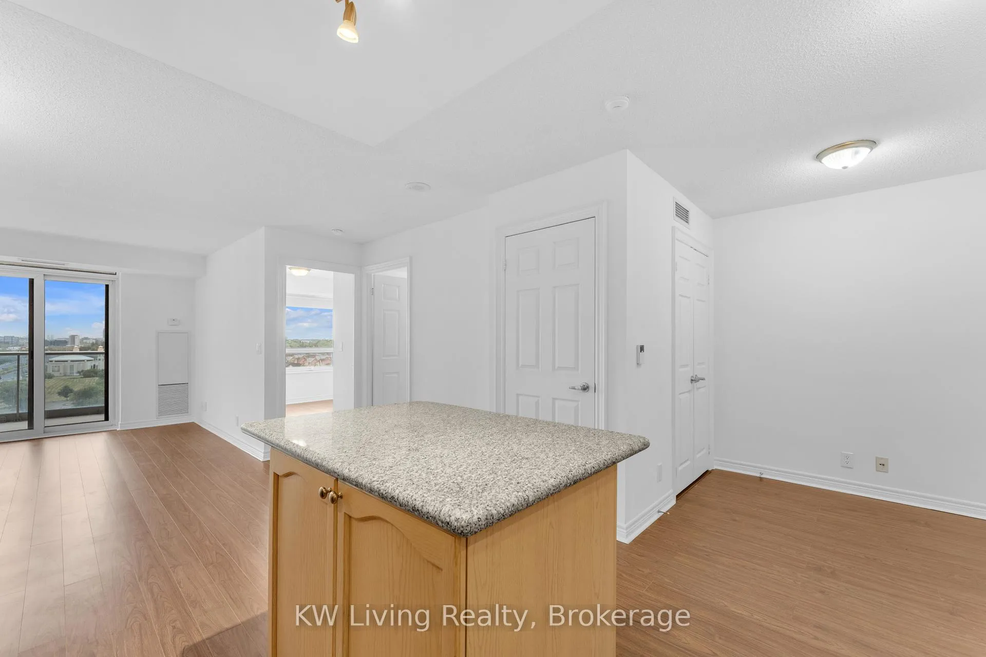 Photo 16 of Unit 1232, 33 Cox Boulevard, Markham, Unionville — HOMEH