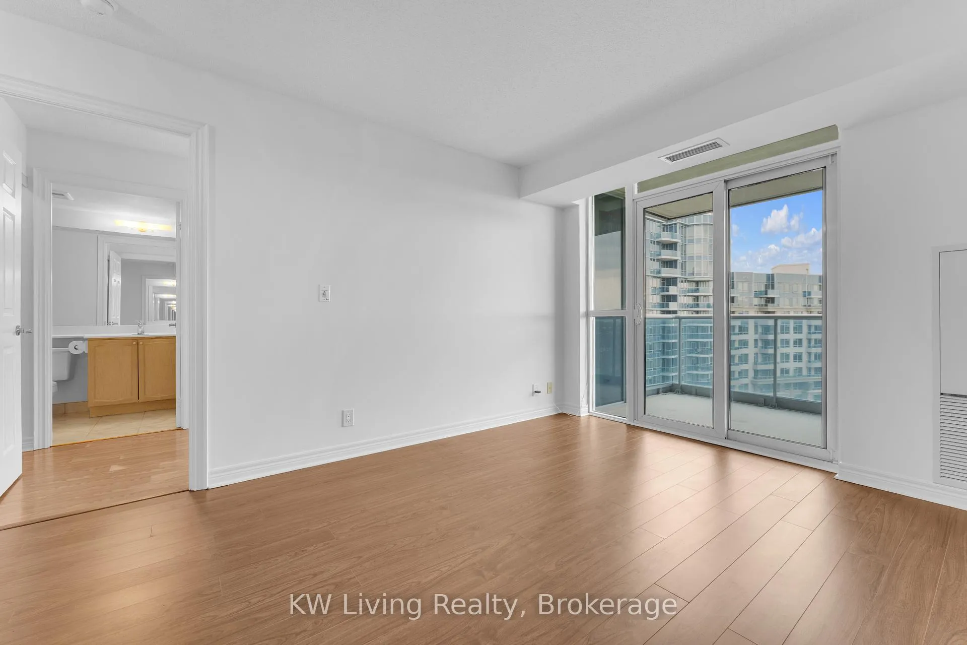 Photo 23 of Unit 1232, 33 Cox Boulevard, Markham, Unionville — HOMEH