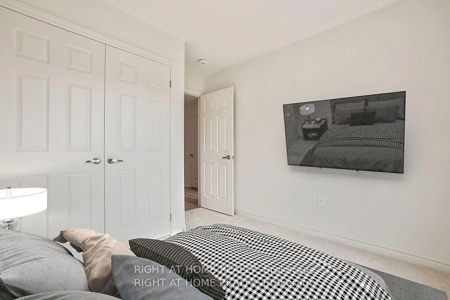 Photo 32 of 22 Povey Road, Centre Wellington, Fergus — HOMEH