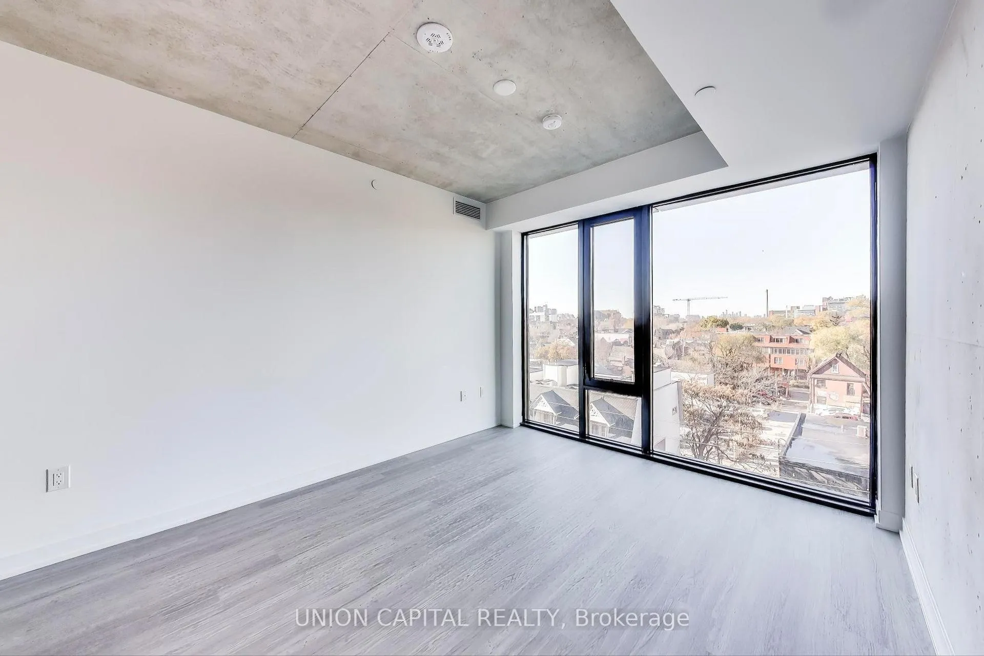Photo 8 of Unit 502, 195 McCaul Street, Toronto, Kensington-Chinatown — HOMEH
