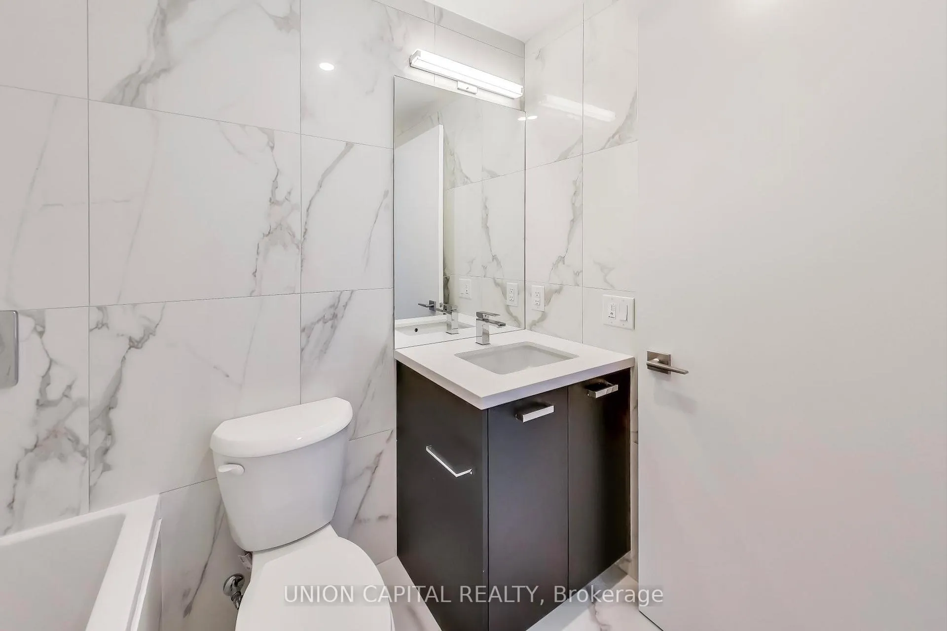 Photo 18 of Unit 502, 195 McCaul Street, Toronto, Kensington-Chinatown — HOMEH