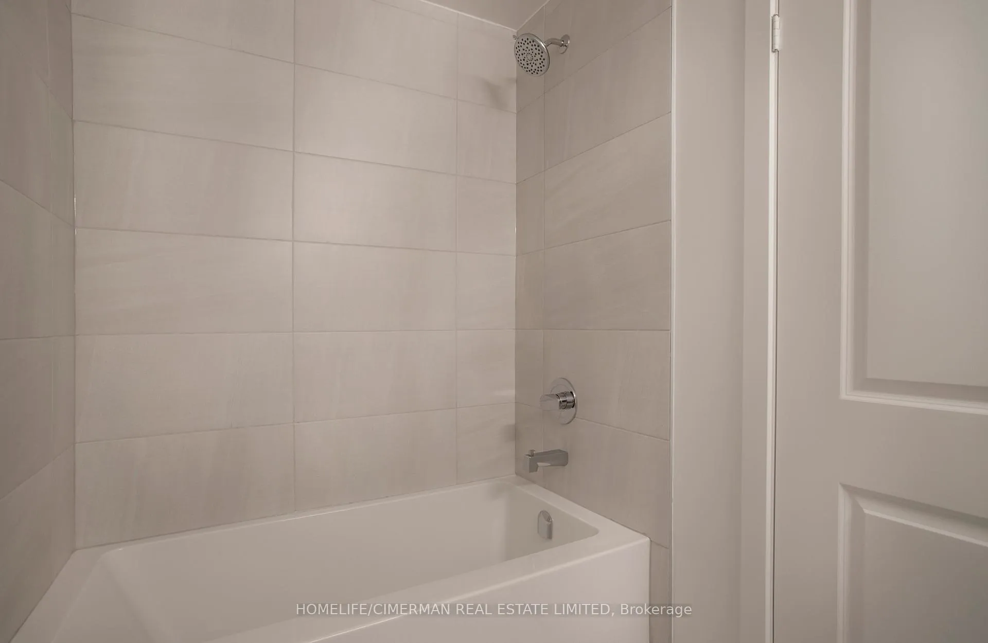 Photo 32 of Unit Suite A - 2008, 30 Upper Mall Way, Vaughan, Brownridge — HOMEH