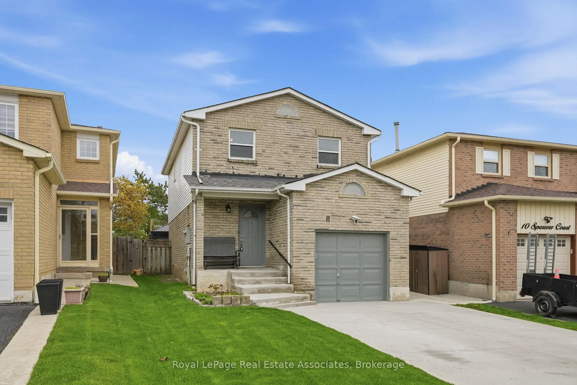 Photo 1 of 8 Sparrow Court, Brampton, Fletcher's Creek South — HOMEH