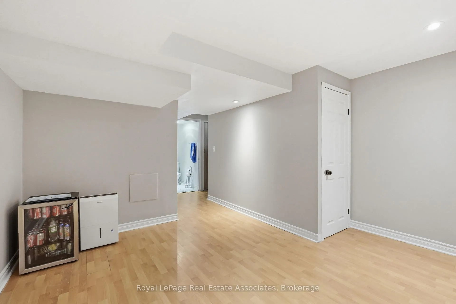 Photo 33 of 8 Sparrow Court, Brampton, Fletcher's Creek South — HOMEH