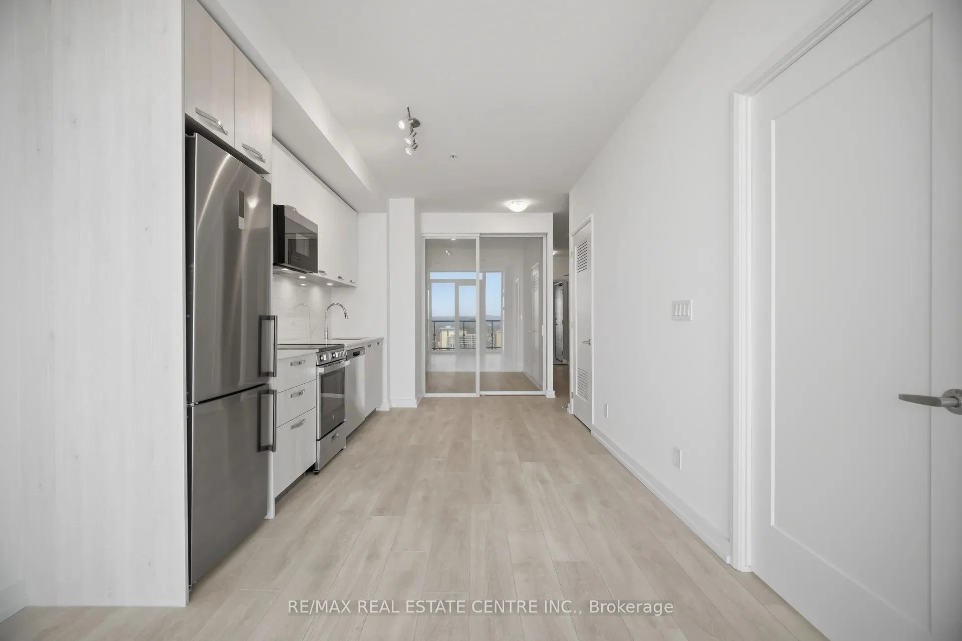 Photo 22 of Unit 3015, 75 James Street S, Hamilton, Corktown — HOMEH