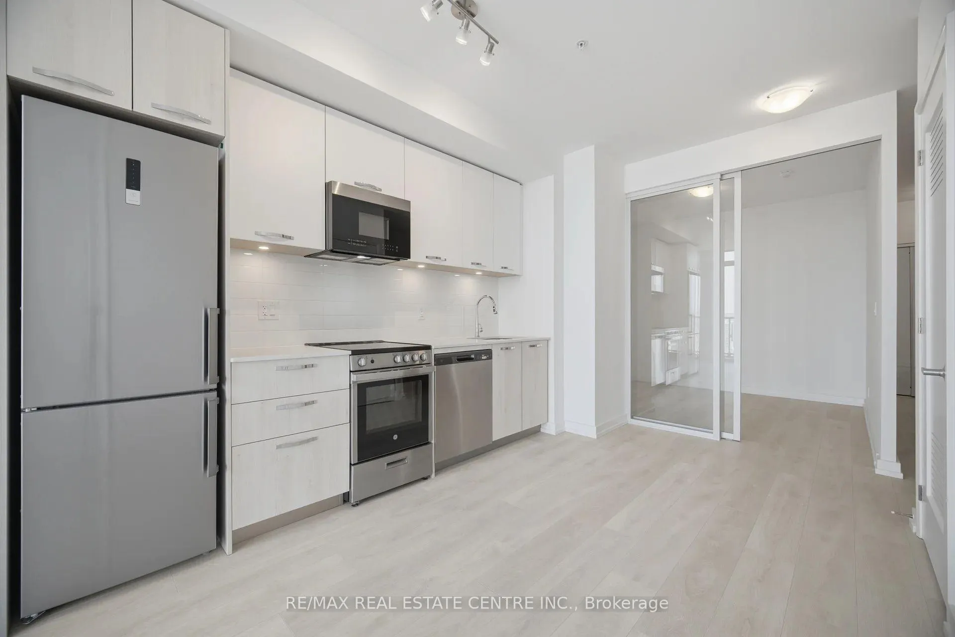 Photo 24 of Unit 3015, 75 James Street S, Hamilton, Corktown — HOMEH