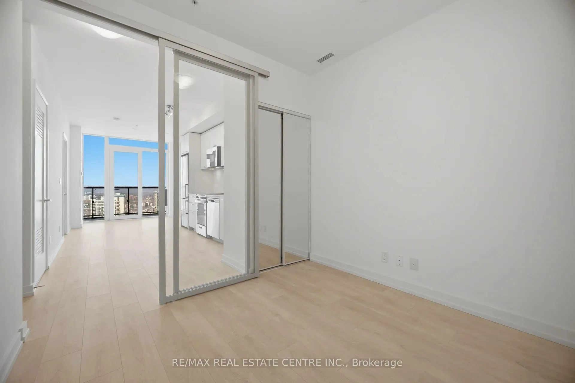 Photo 36 of Unit 3015, 75 James Street S, Hamilton, Corktown — HOMEH