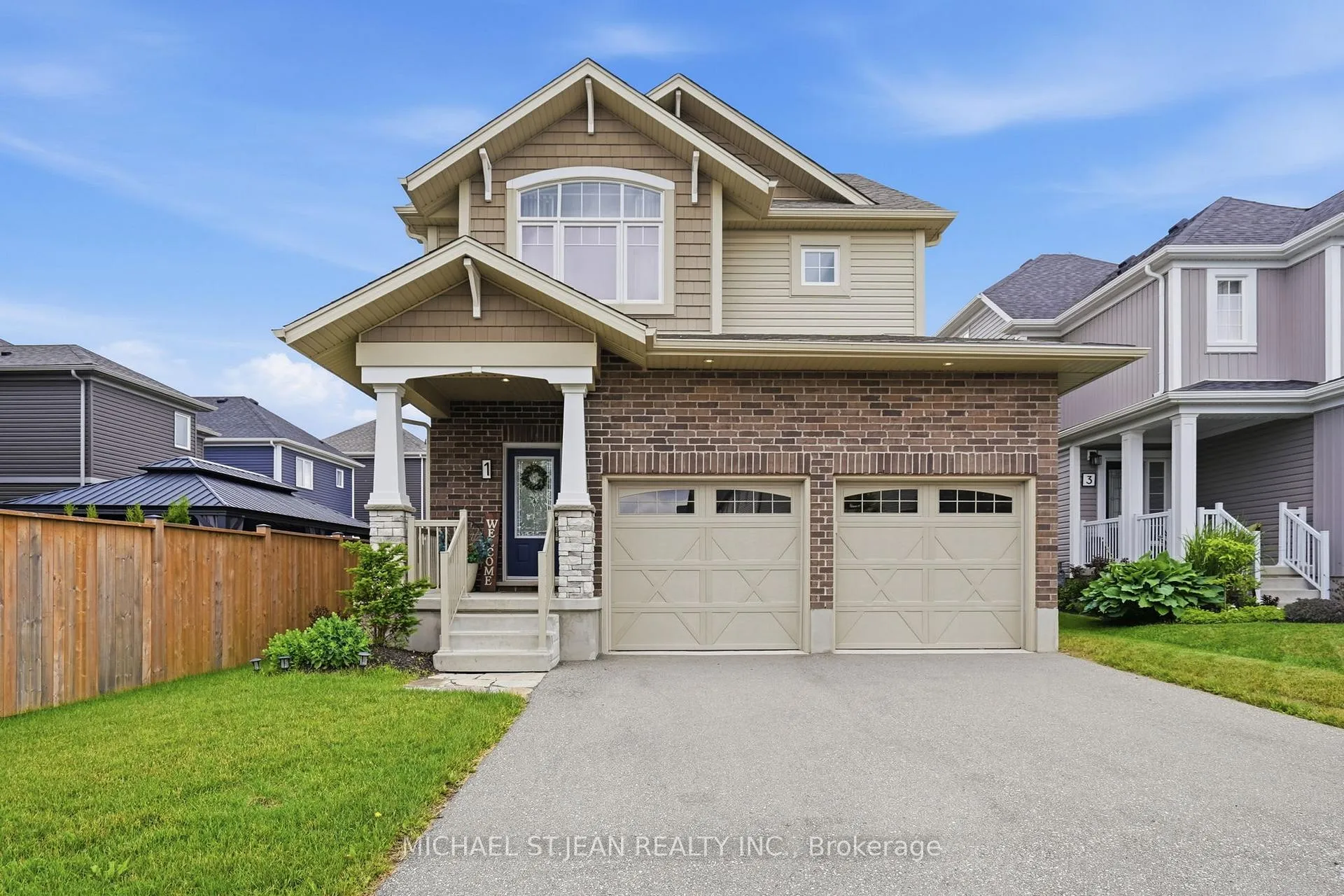 Photo 2 of 1 Bawcutt Crescent, Brant, Paris — HOMEH